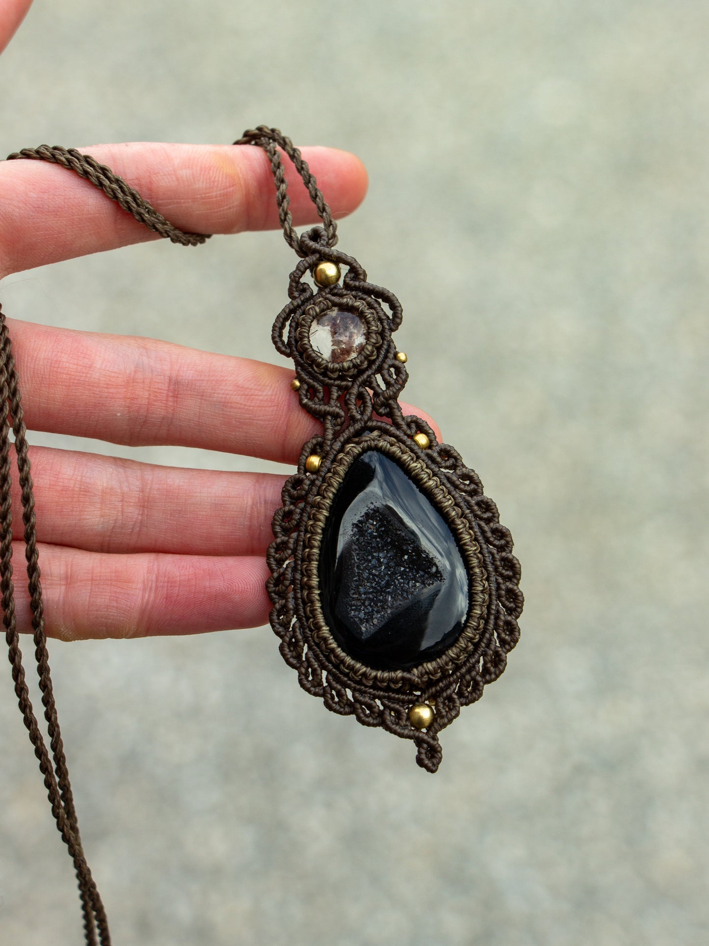 Garden Quartz & Black Onyx macrame necklace