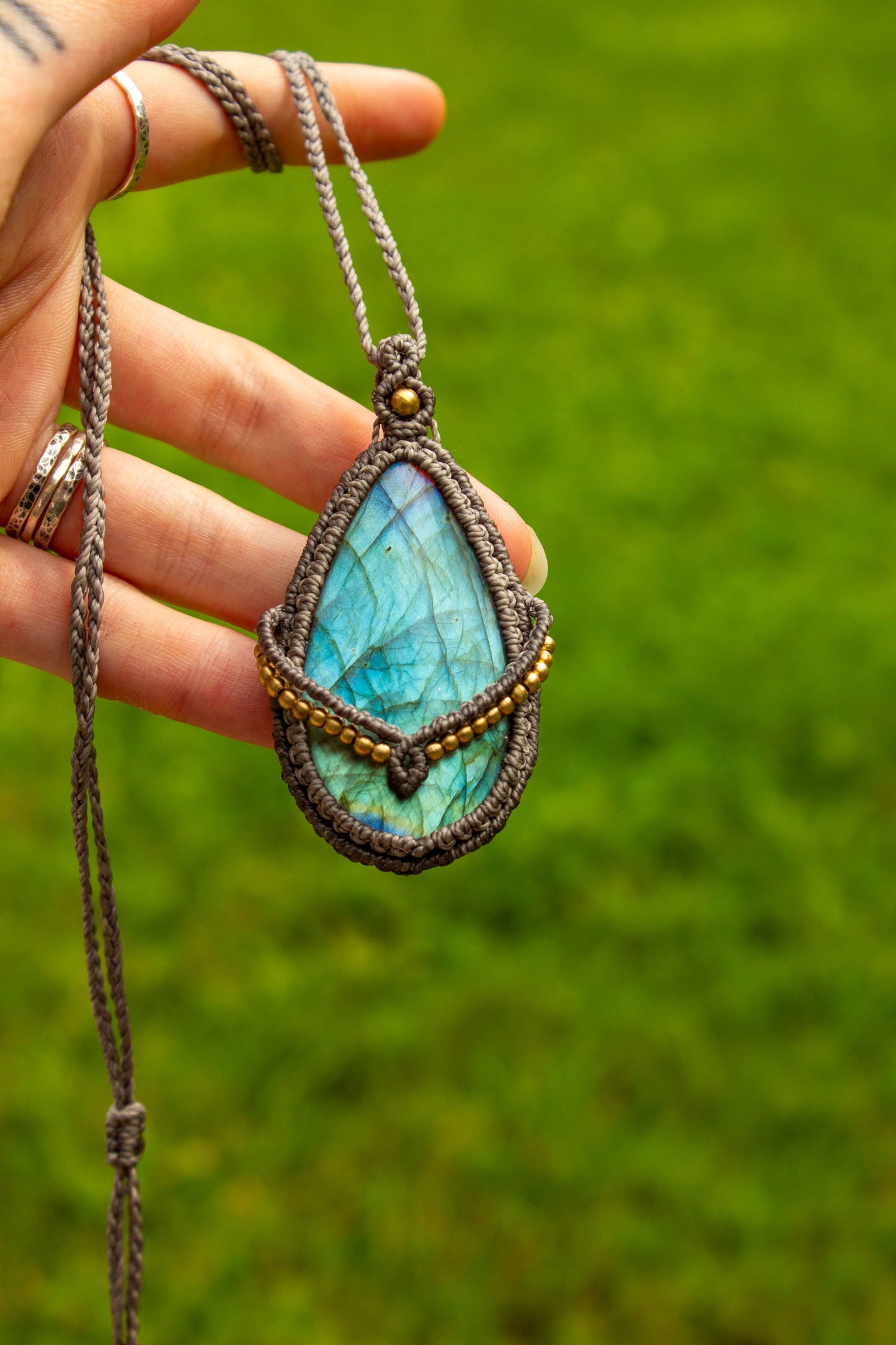 Labradorite • macrame necklace