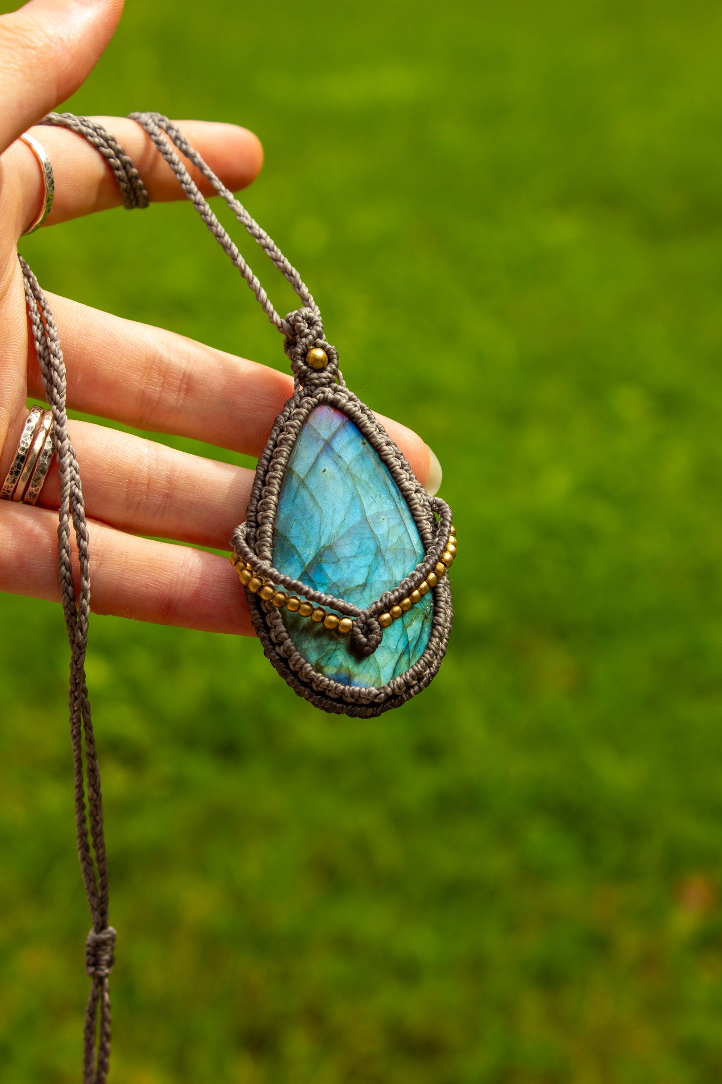 Labradorite • macrame necklace