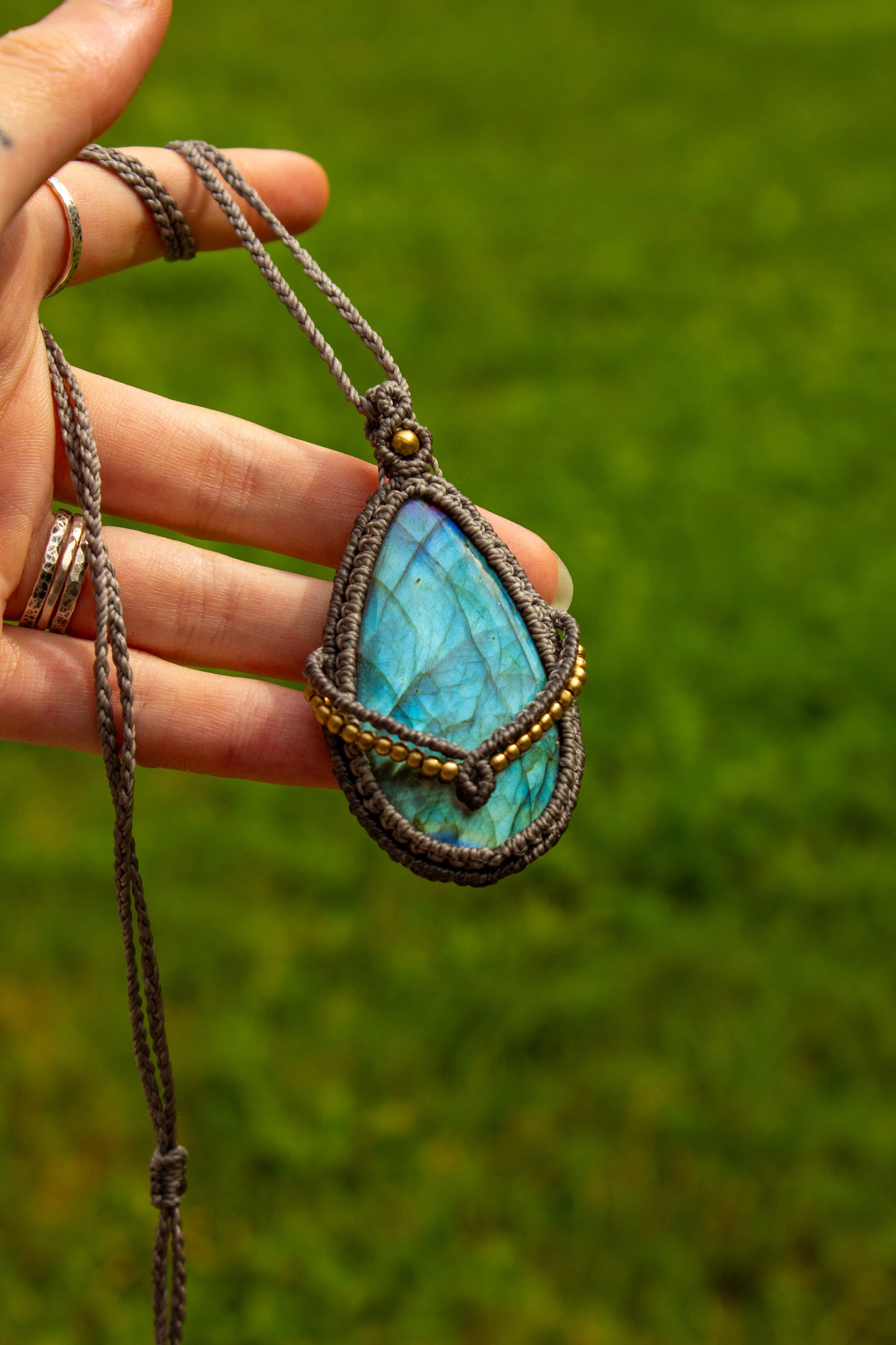 Labradorite • macrame necklace