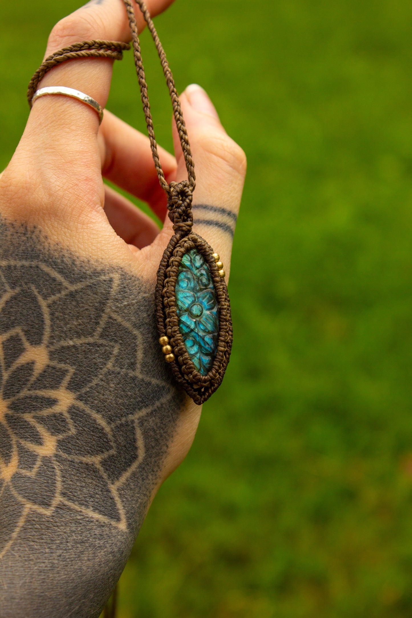 Labradorite • macrame necklace
