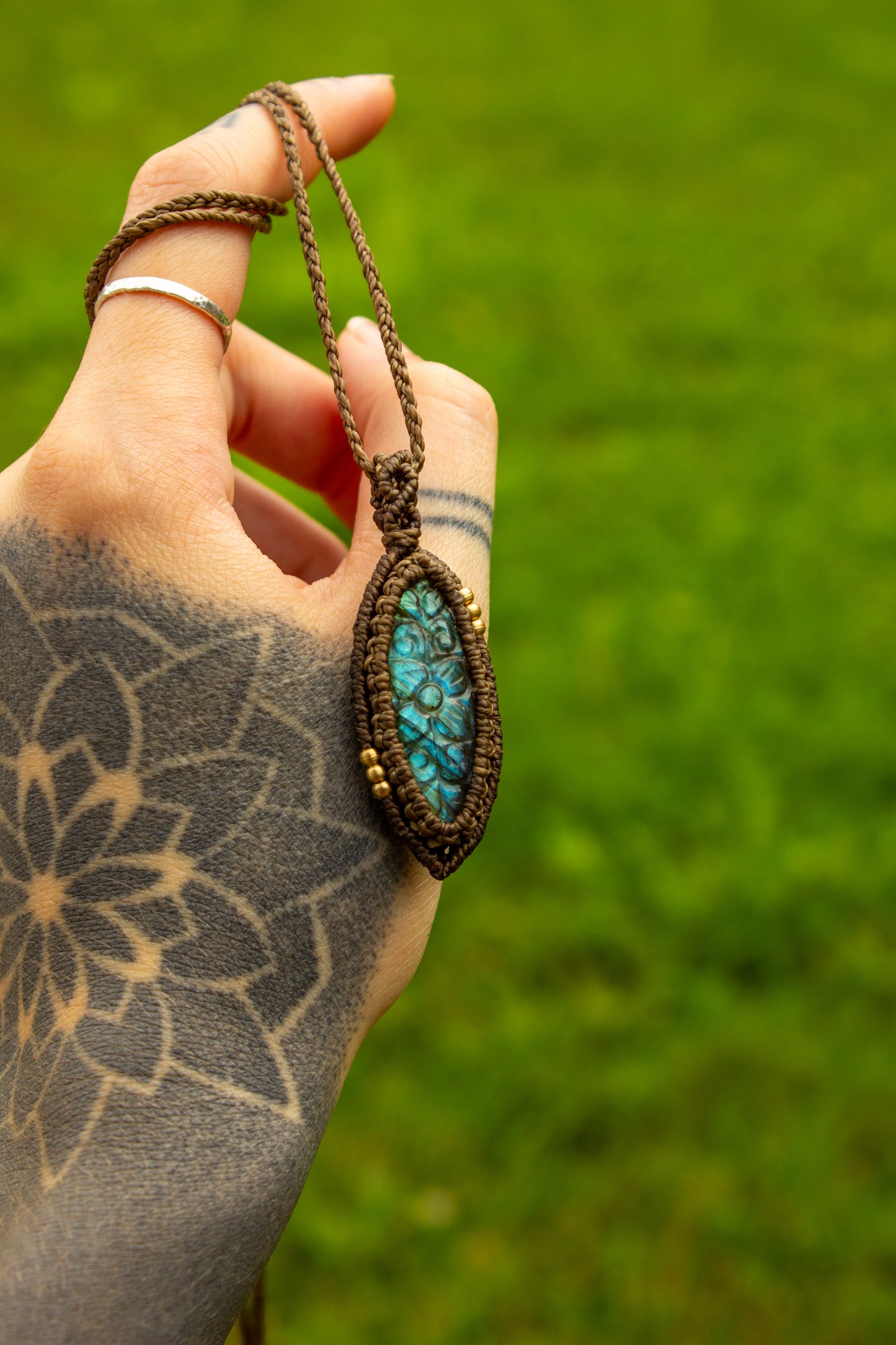 Labradorite • macrame necklace