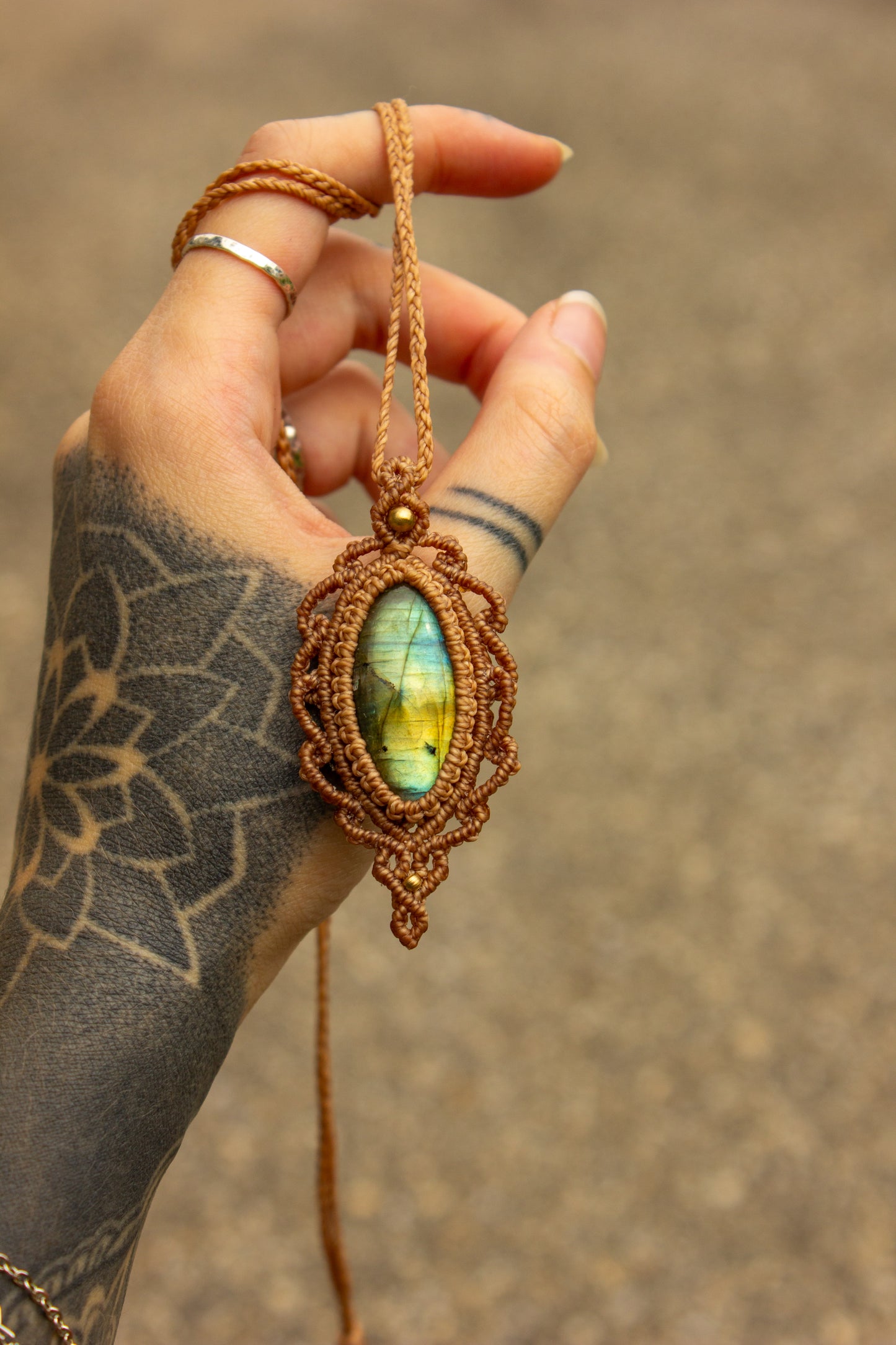 Labradorite • macrame necklace