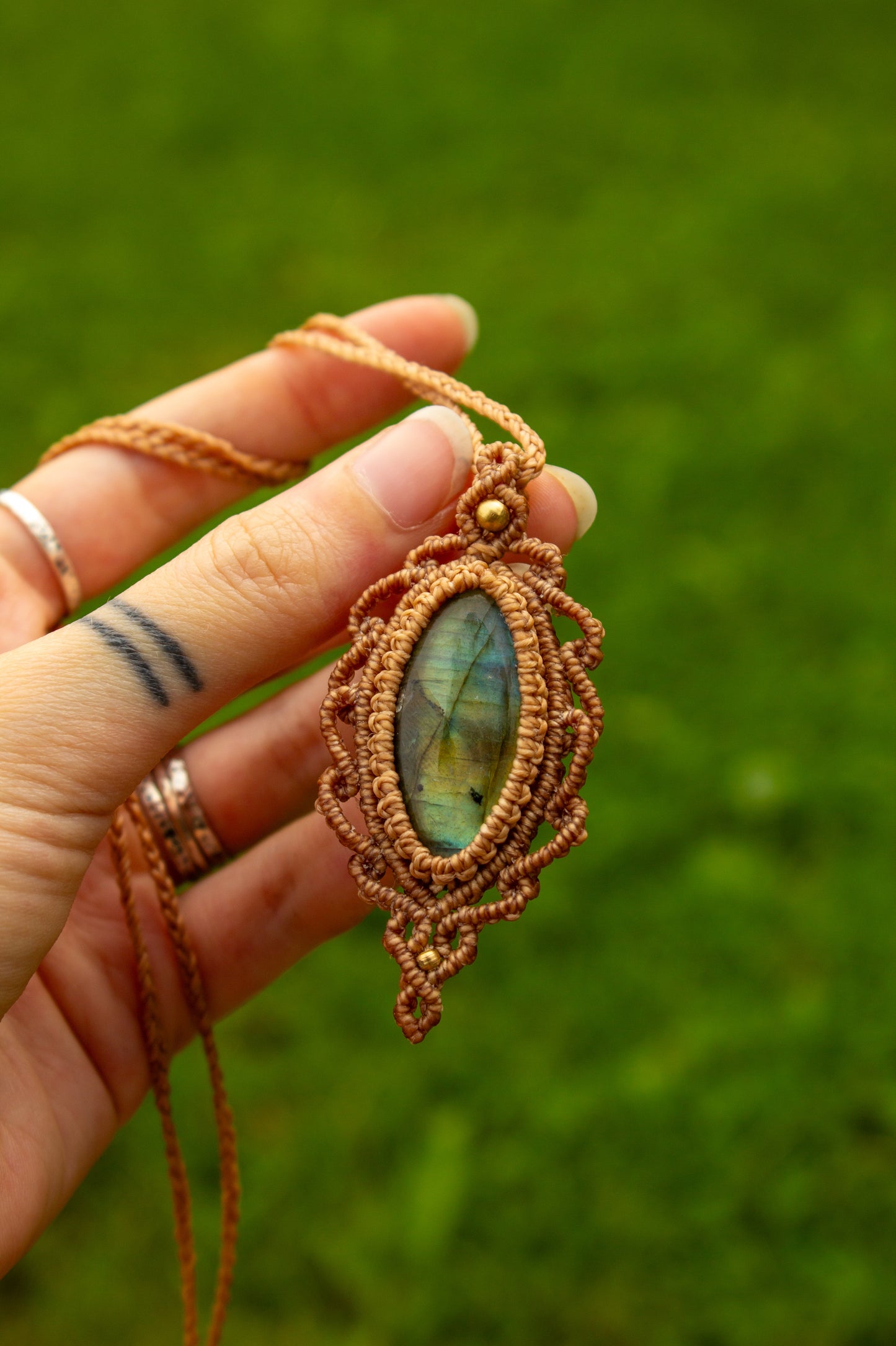 Labradorite • macrame necklace