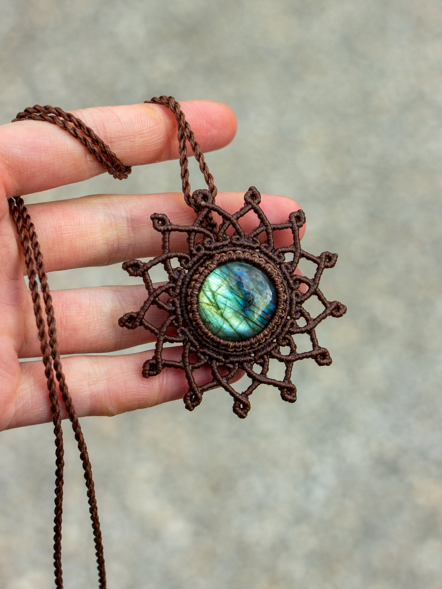 Labradorite macrame necklace