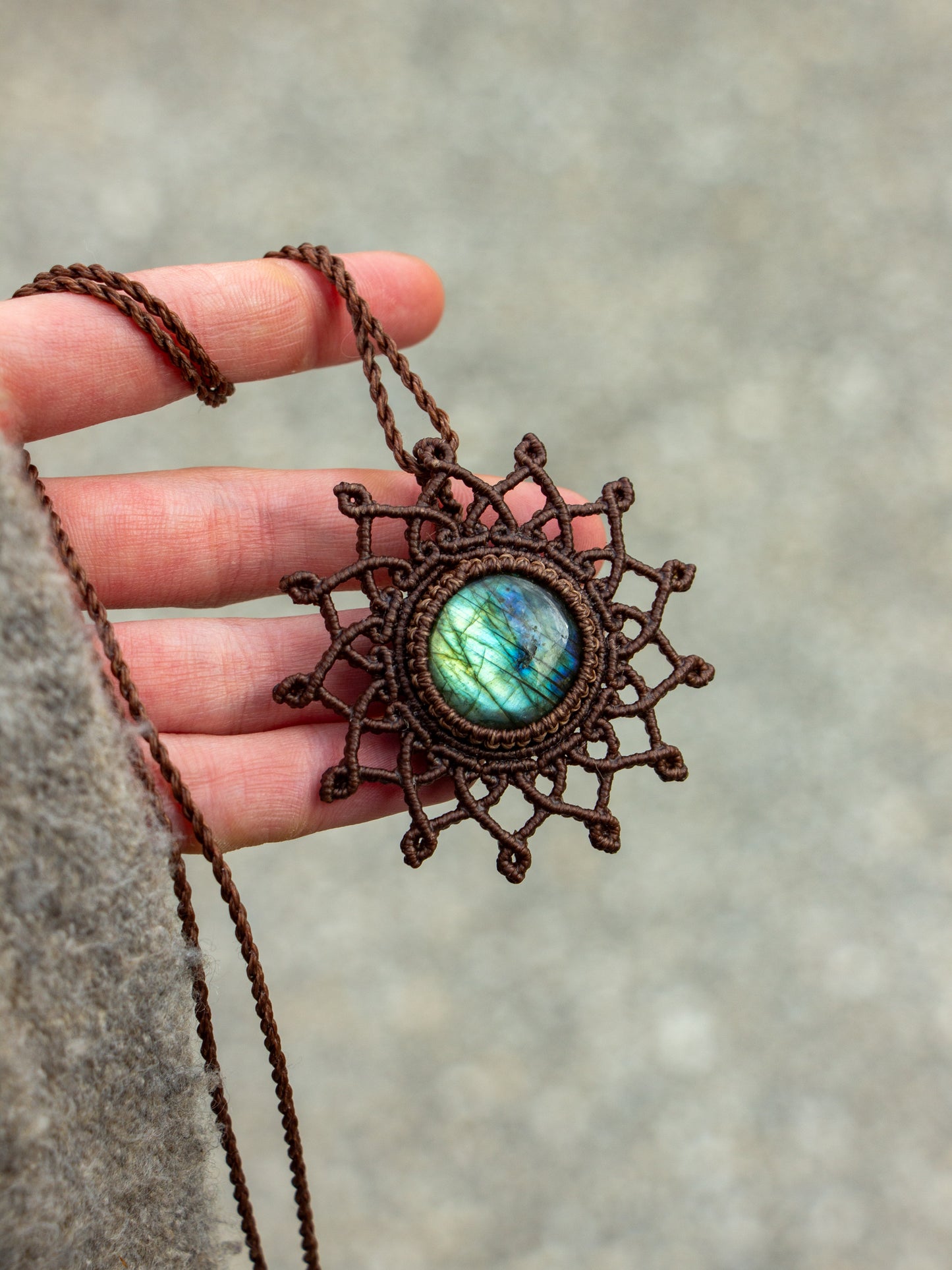 Labradorite macrame necklace