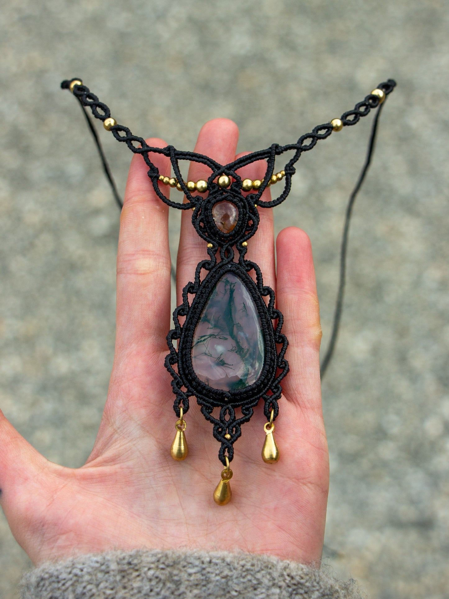 White Topaz & Moss Agate macrame necklace
