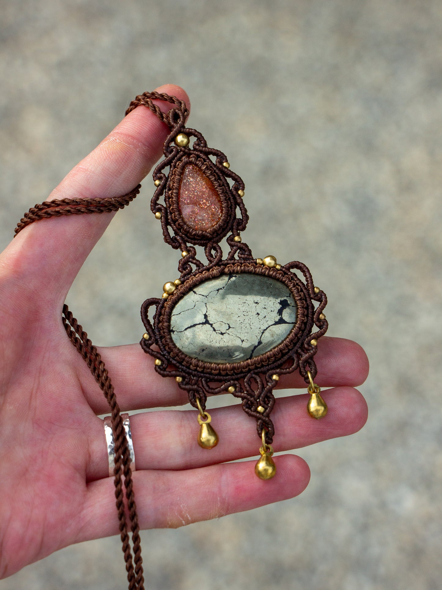 Sunstone & Pyrite macrame necklace