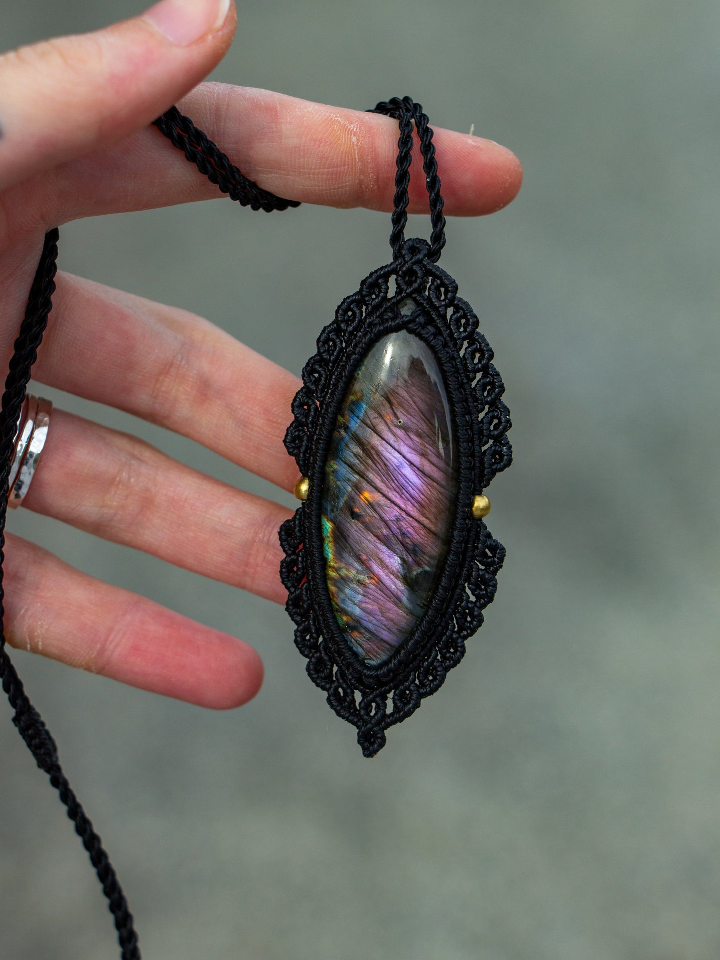 Labradorite macrame necklace
