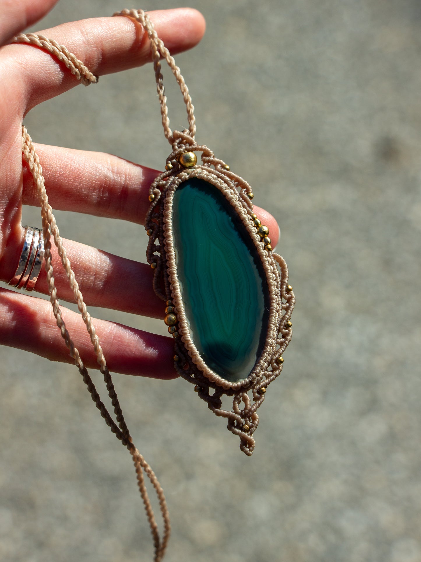 Agate macrame necklace