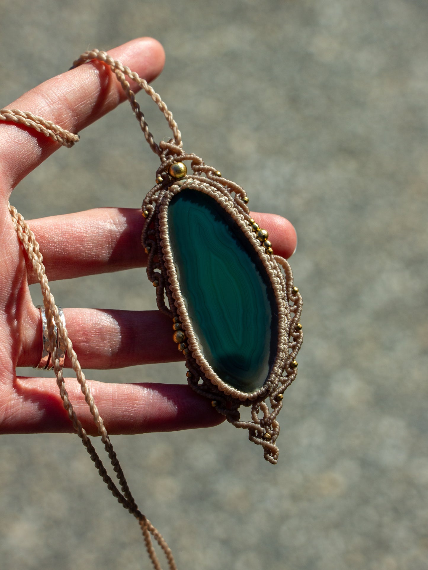 Agate macrame necklace