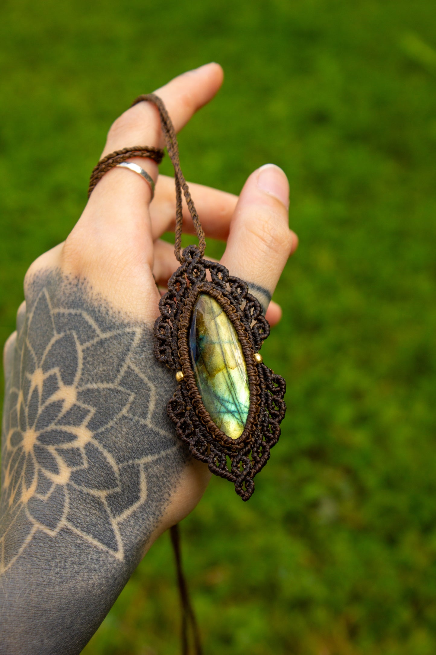 Labradorite • macrame necklace