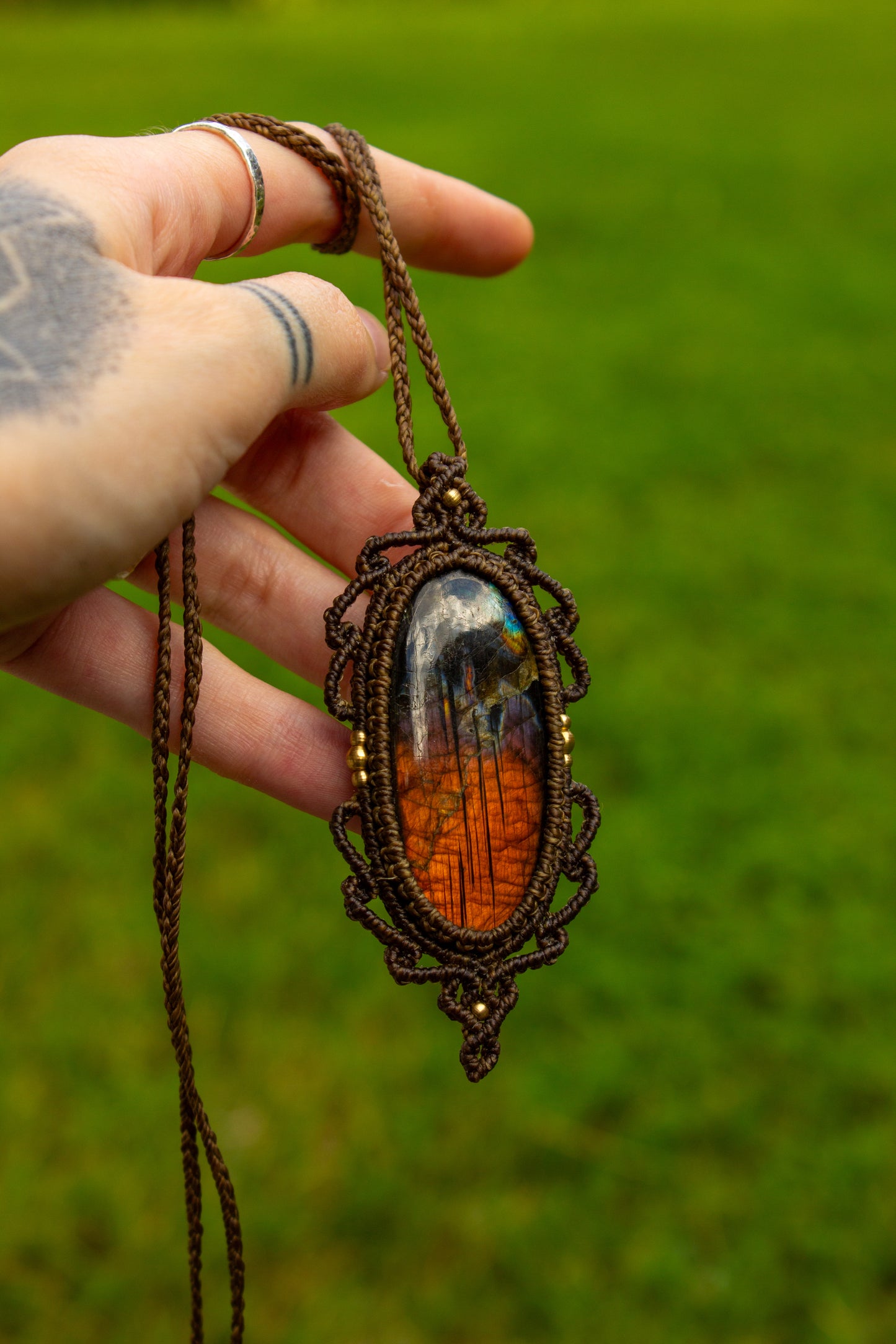 Labradorite • macrame necklace