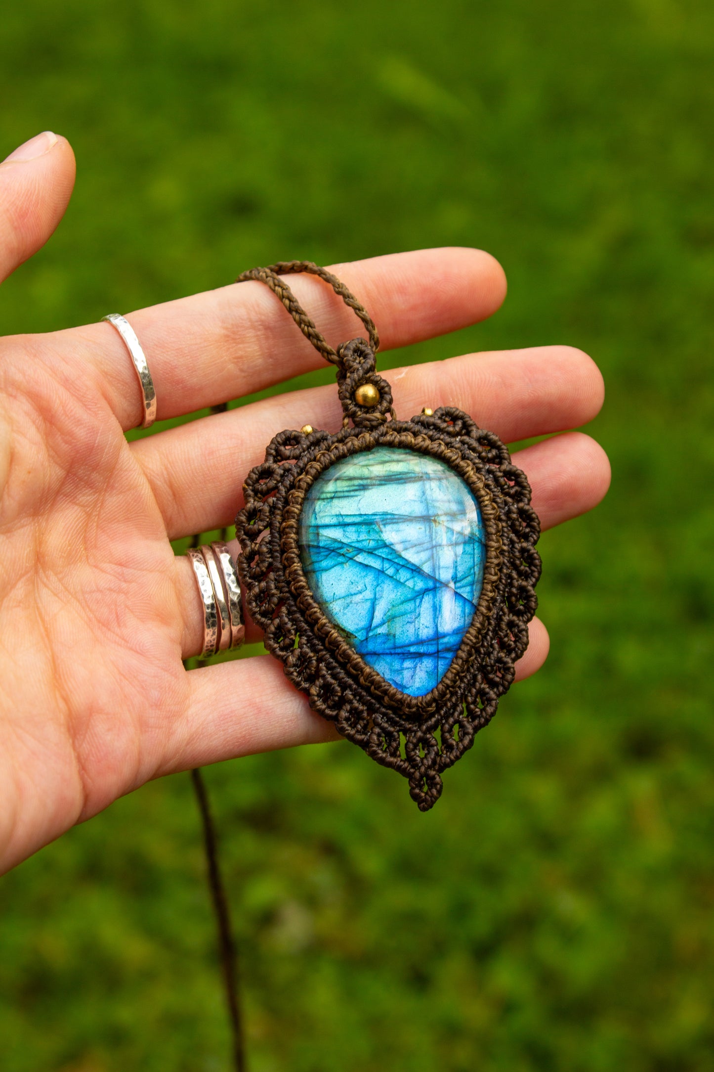 Labradorite • macrame necklace