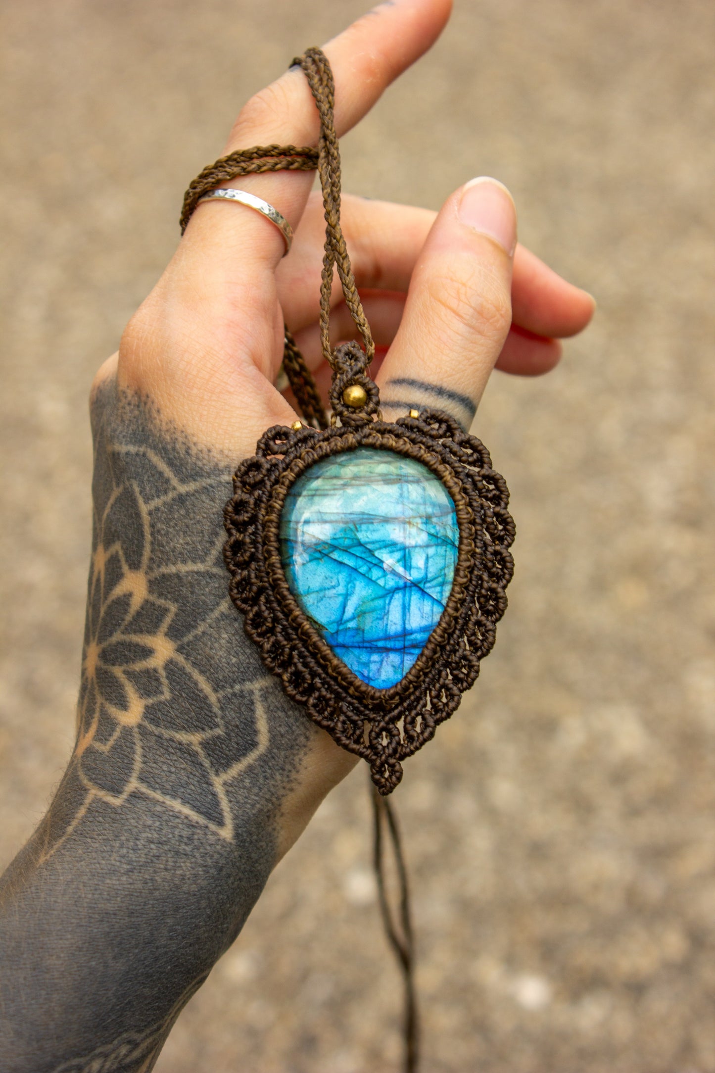 Labradorite • macrame necklace