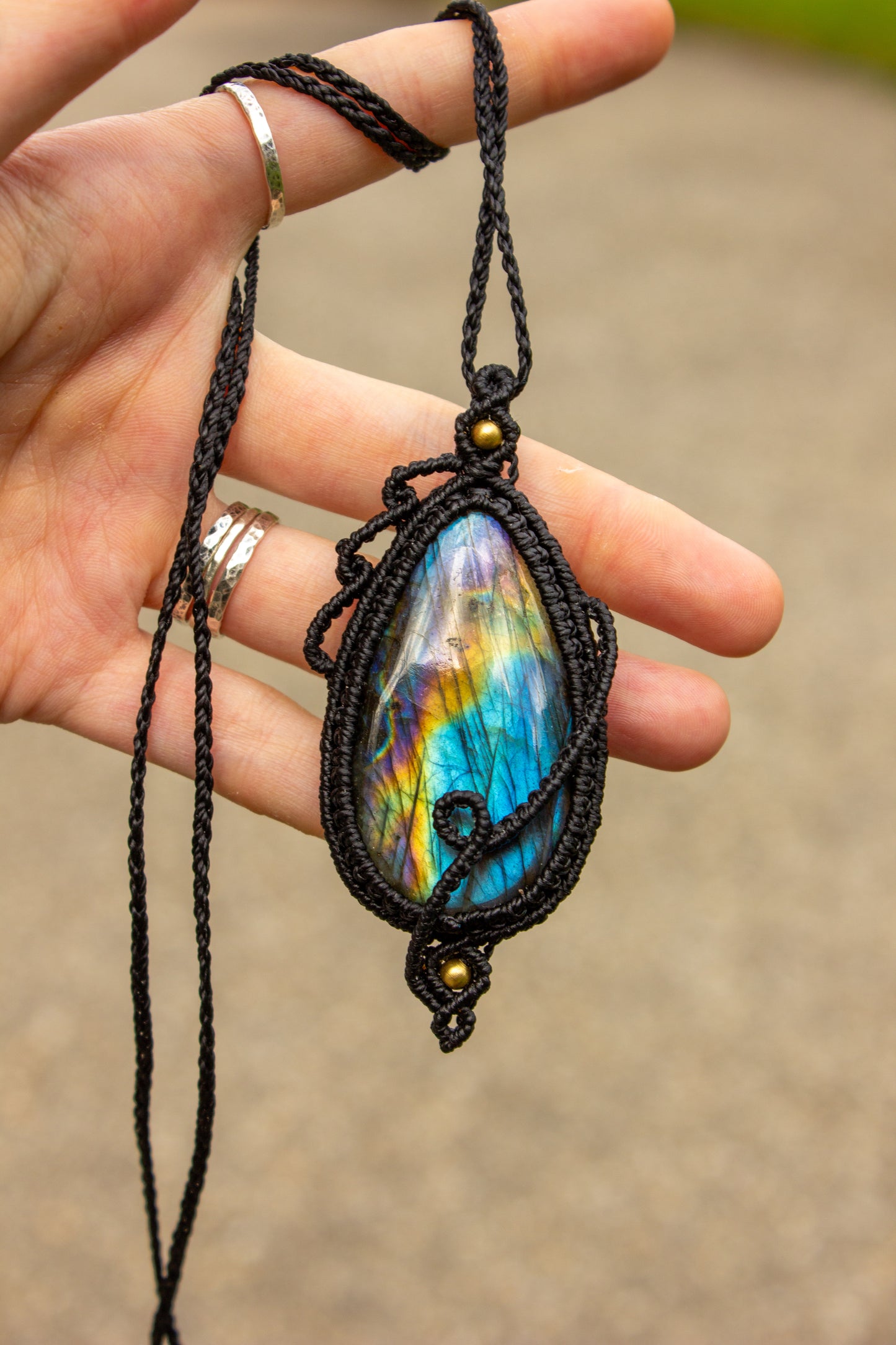 Labradorite • macrame necklace