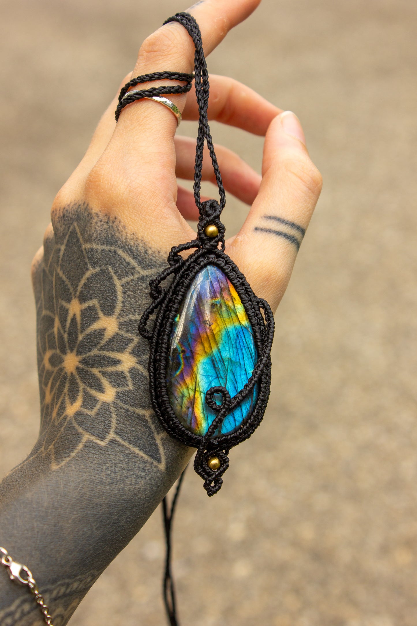 Labradorite • macrame necklace