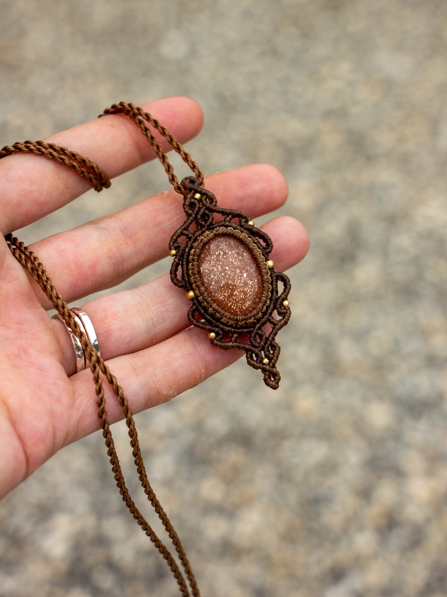 Confetti Sunstone macrame necklace