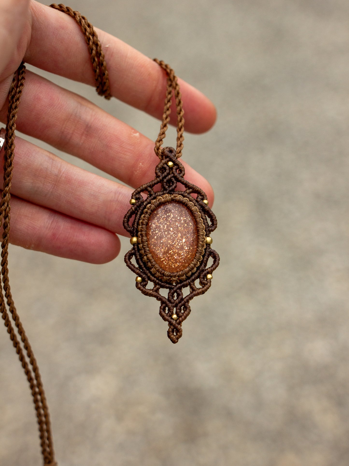 Confetti Sunstone macrame necklace