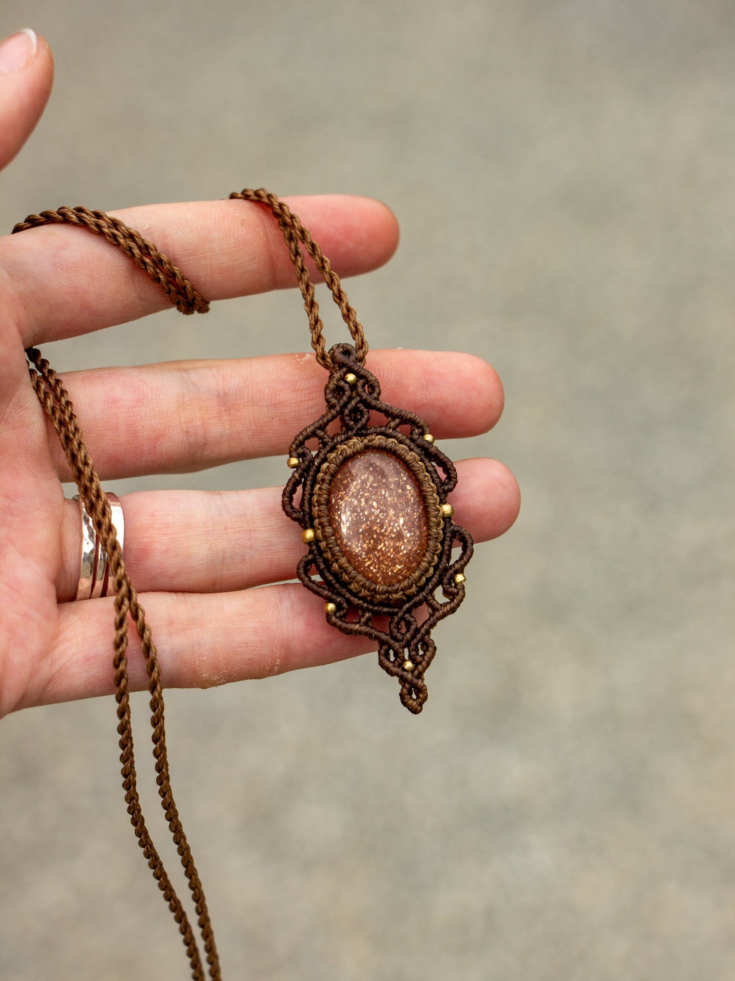 Confetti Sunstone macrame necklace
