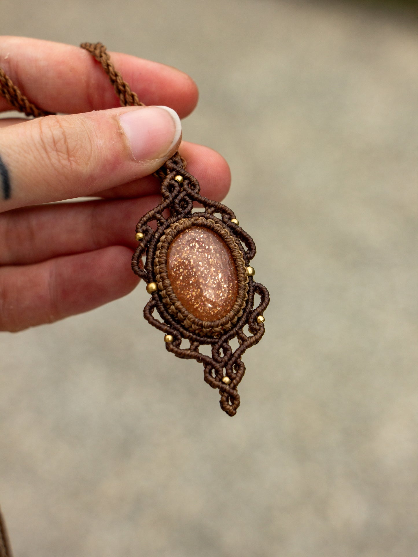 Confetti Sunstone macrame necklace