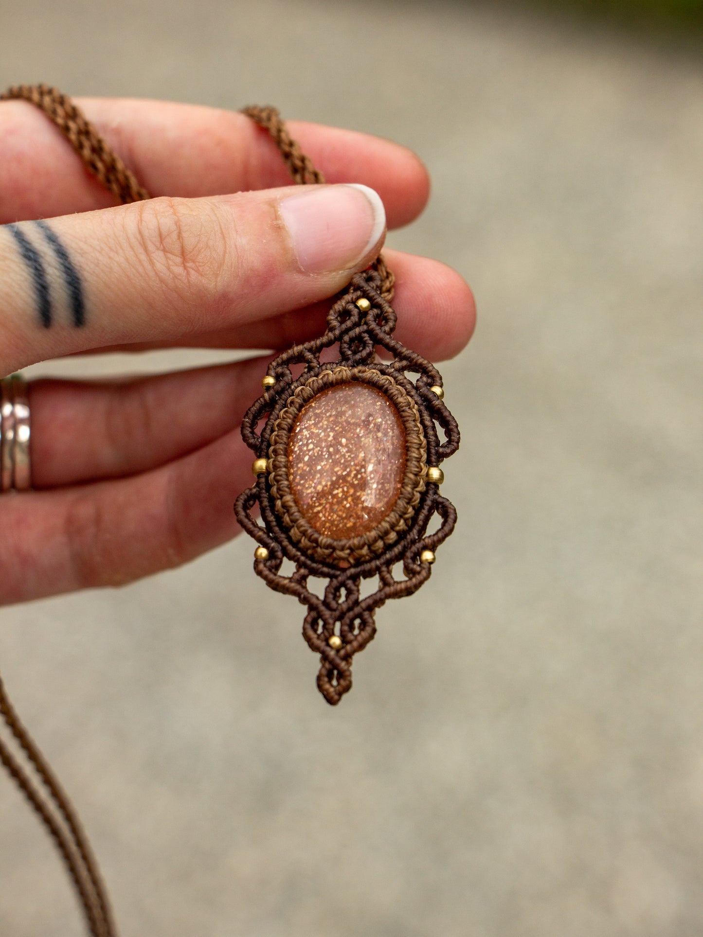 Confetti Sunstone macrame necklace