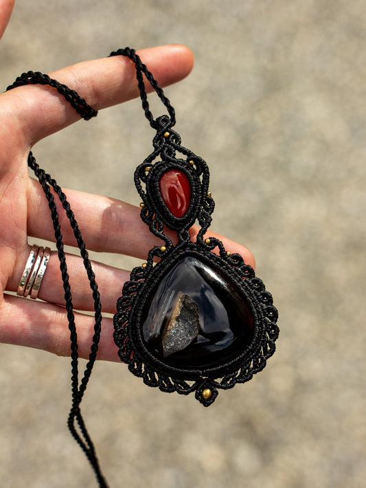 Red Jasper & Druzy Onyx macrame necklace