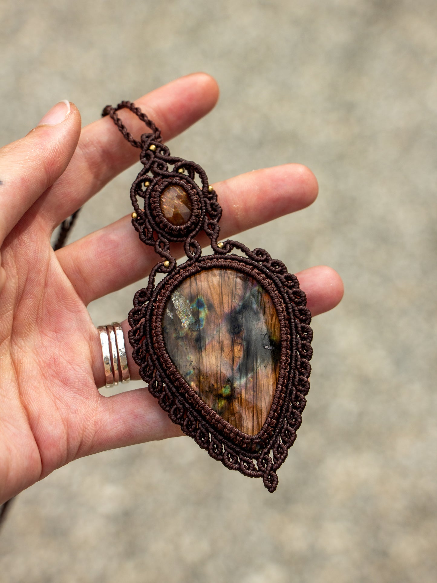 Sunstone & Labradorite macrame necklace