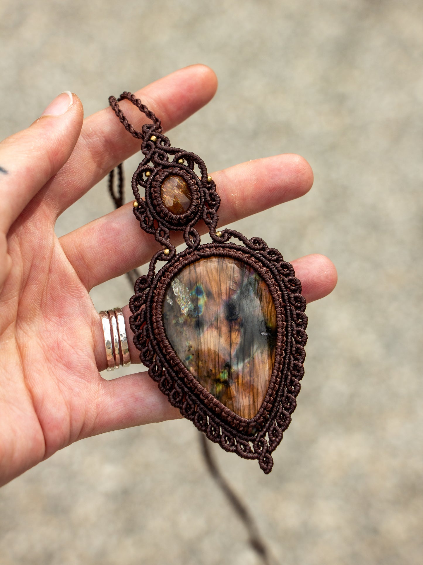 Sunstone & Labradorite macrame necklace