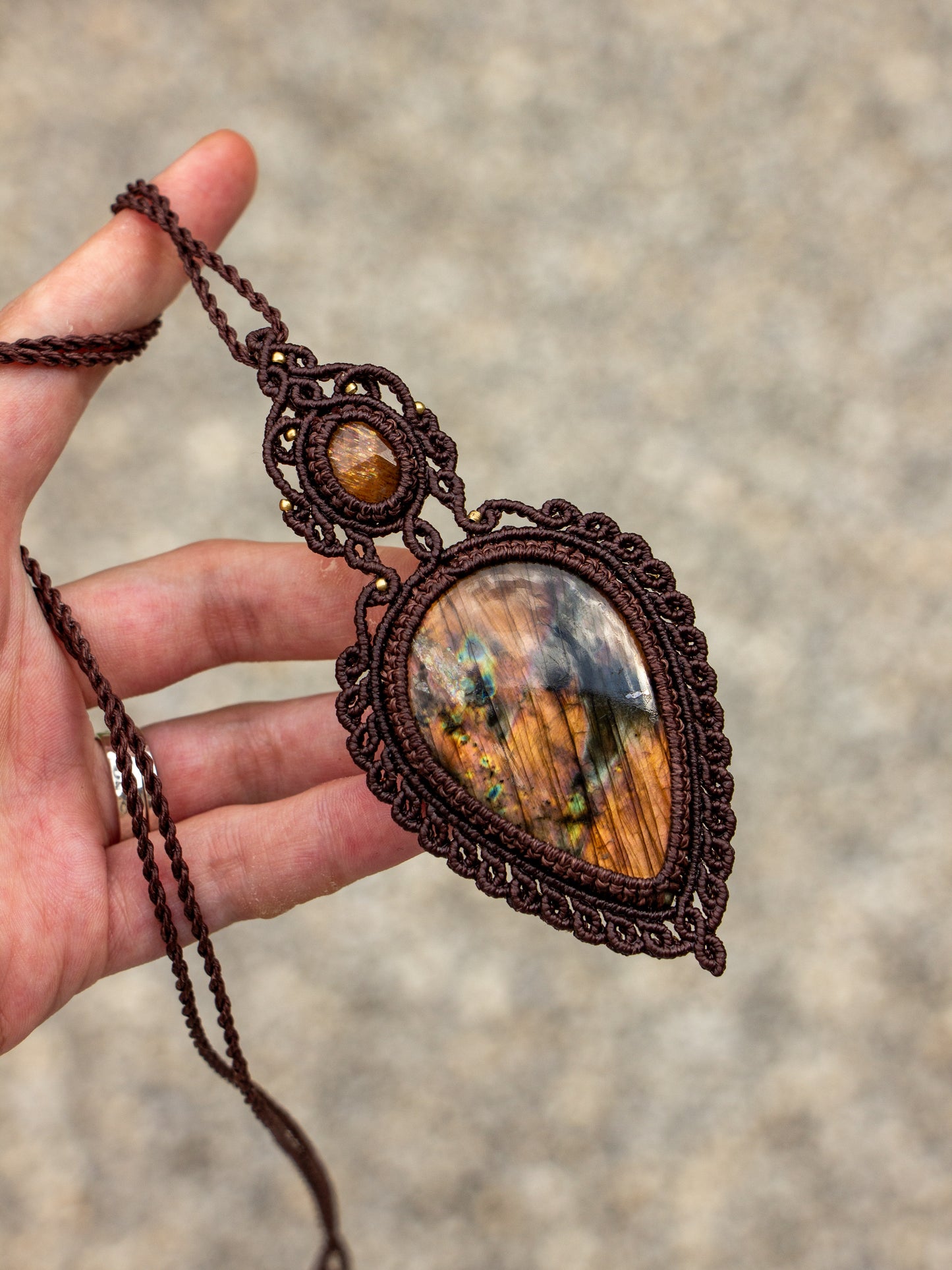 Sunstone & Labradorite macrame necklace