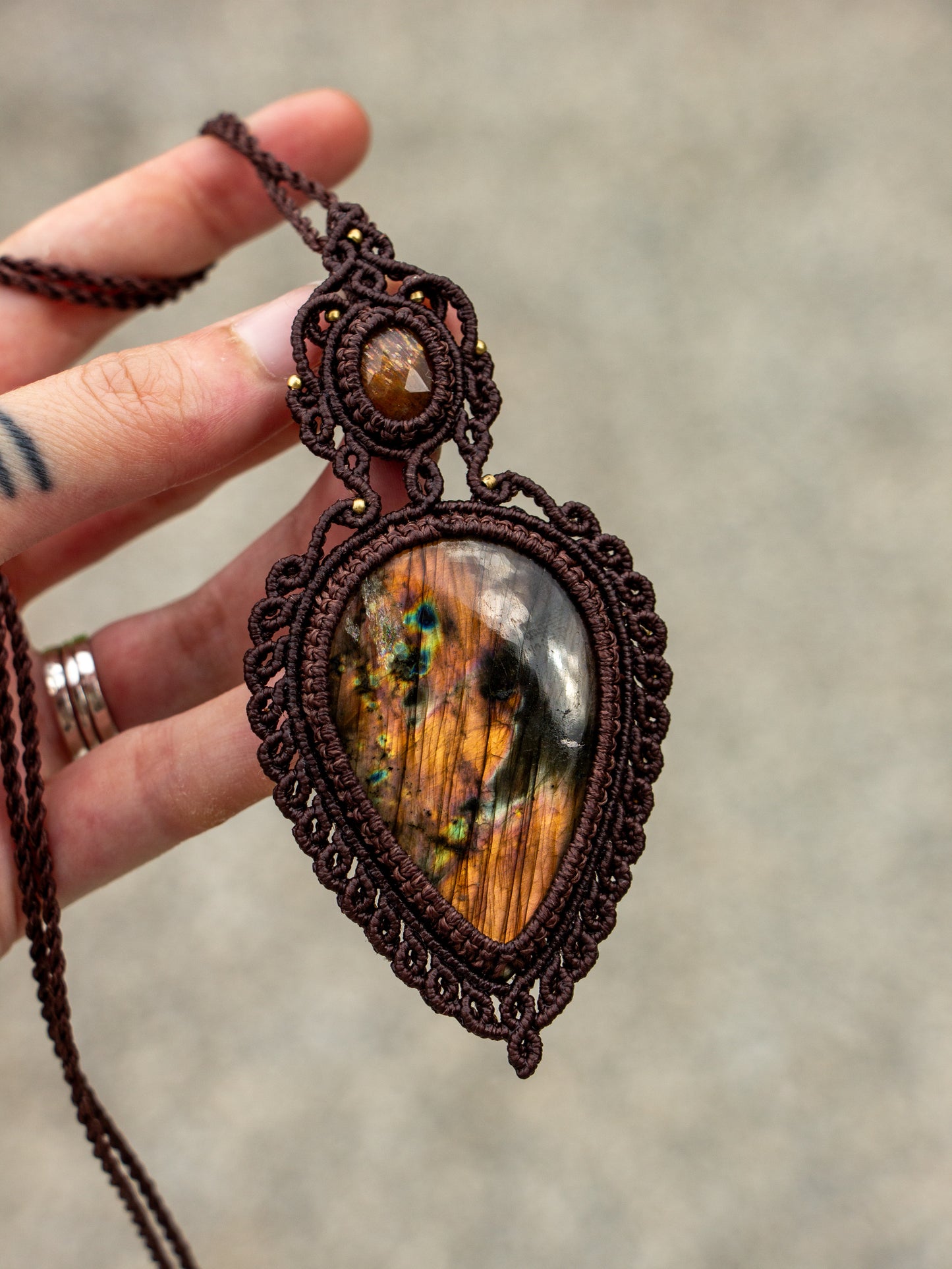 Sunstone & Labradorite macrame necklace