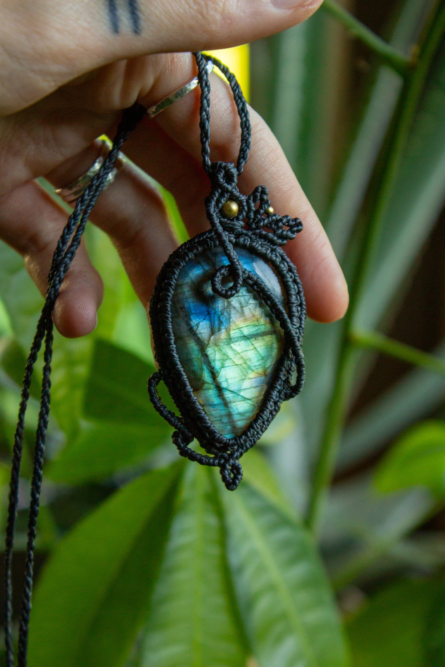 Labradorite • macrame necklace