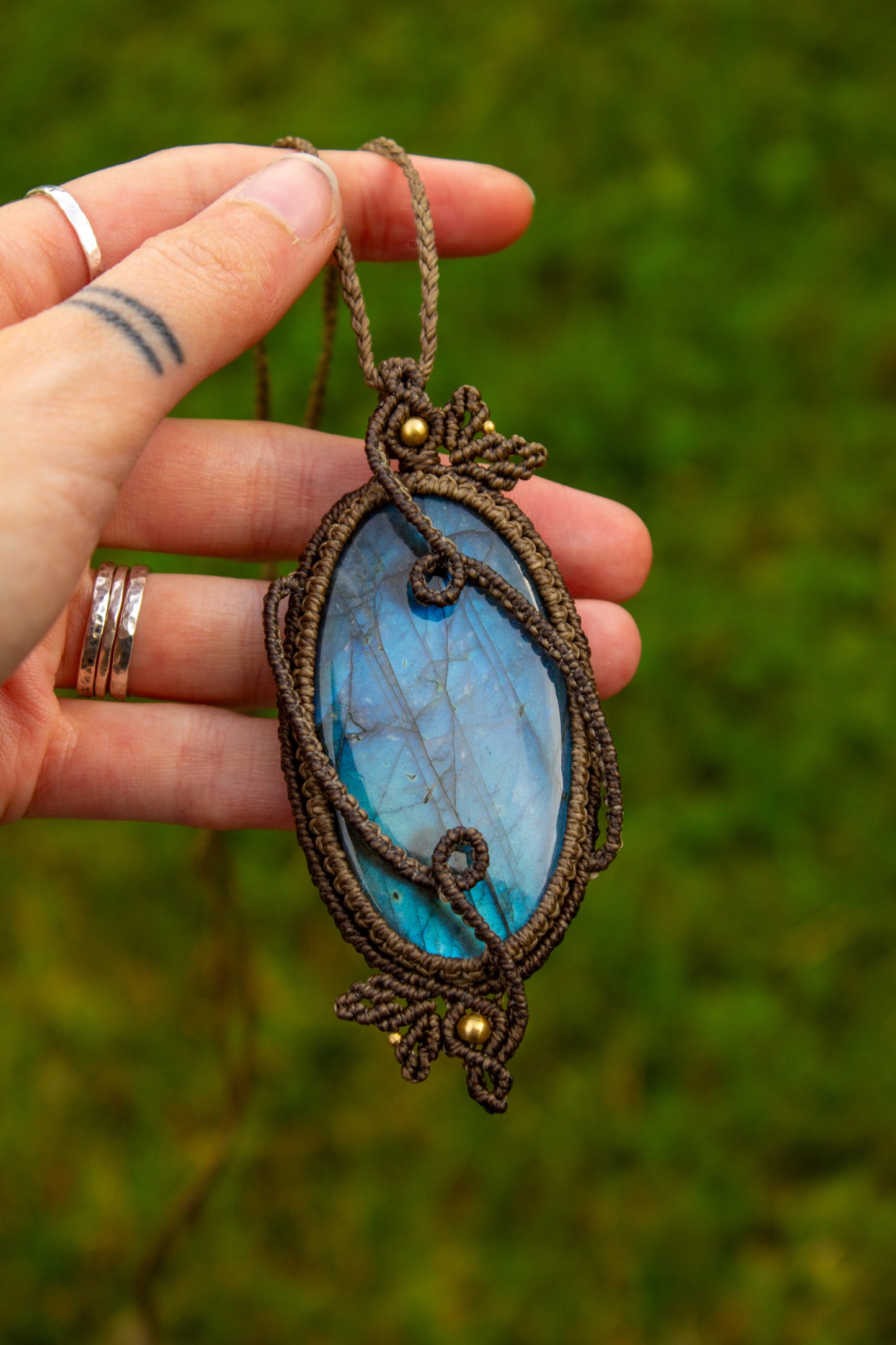 Labradorite • macrame necklace