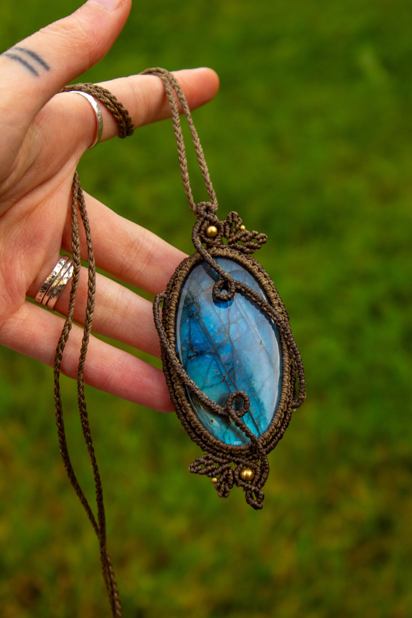 Labradorite • macrame necklace