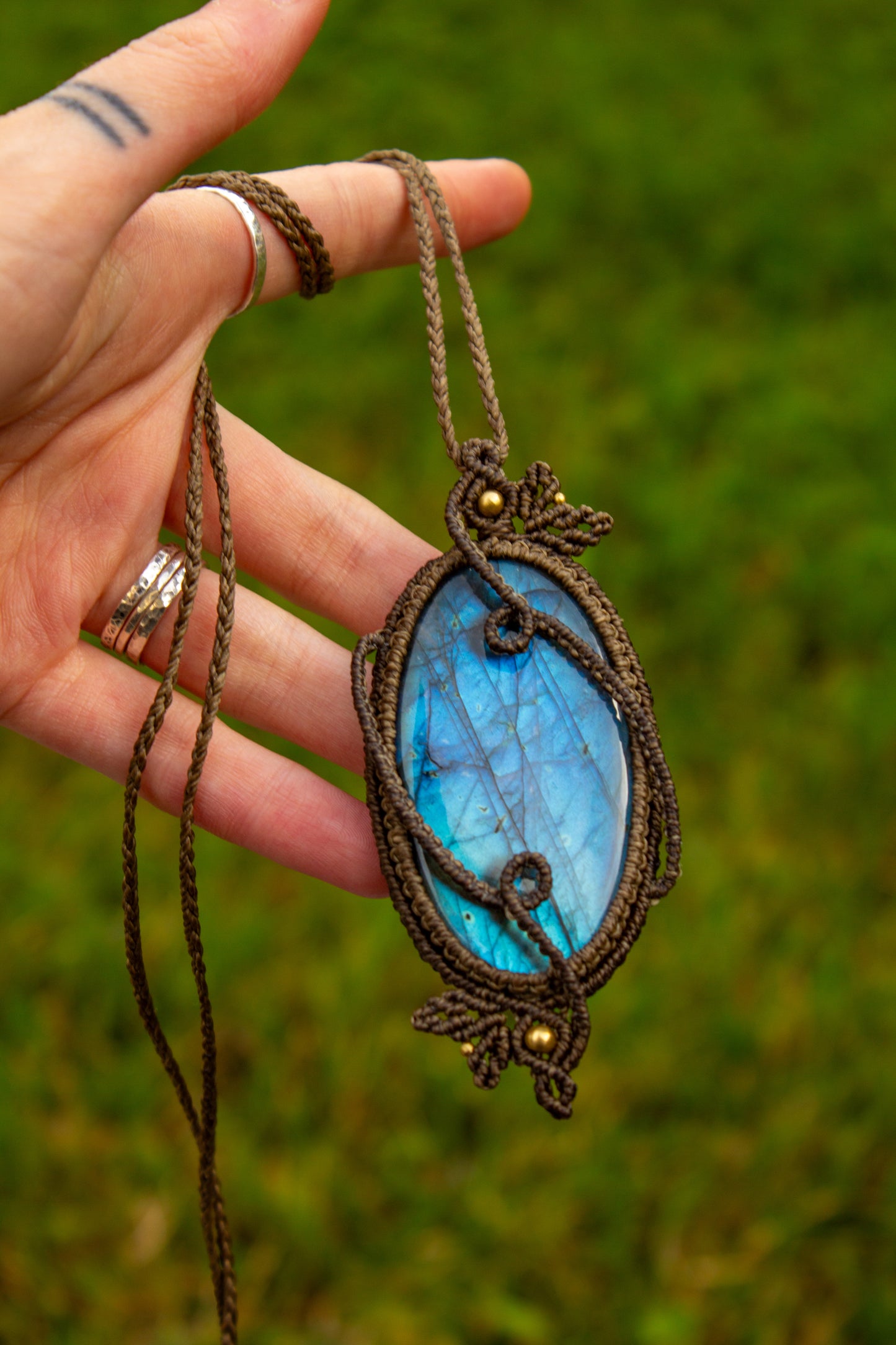 Labradorite • macrame necklace