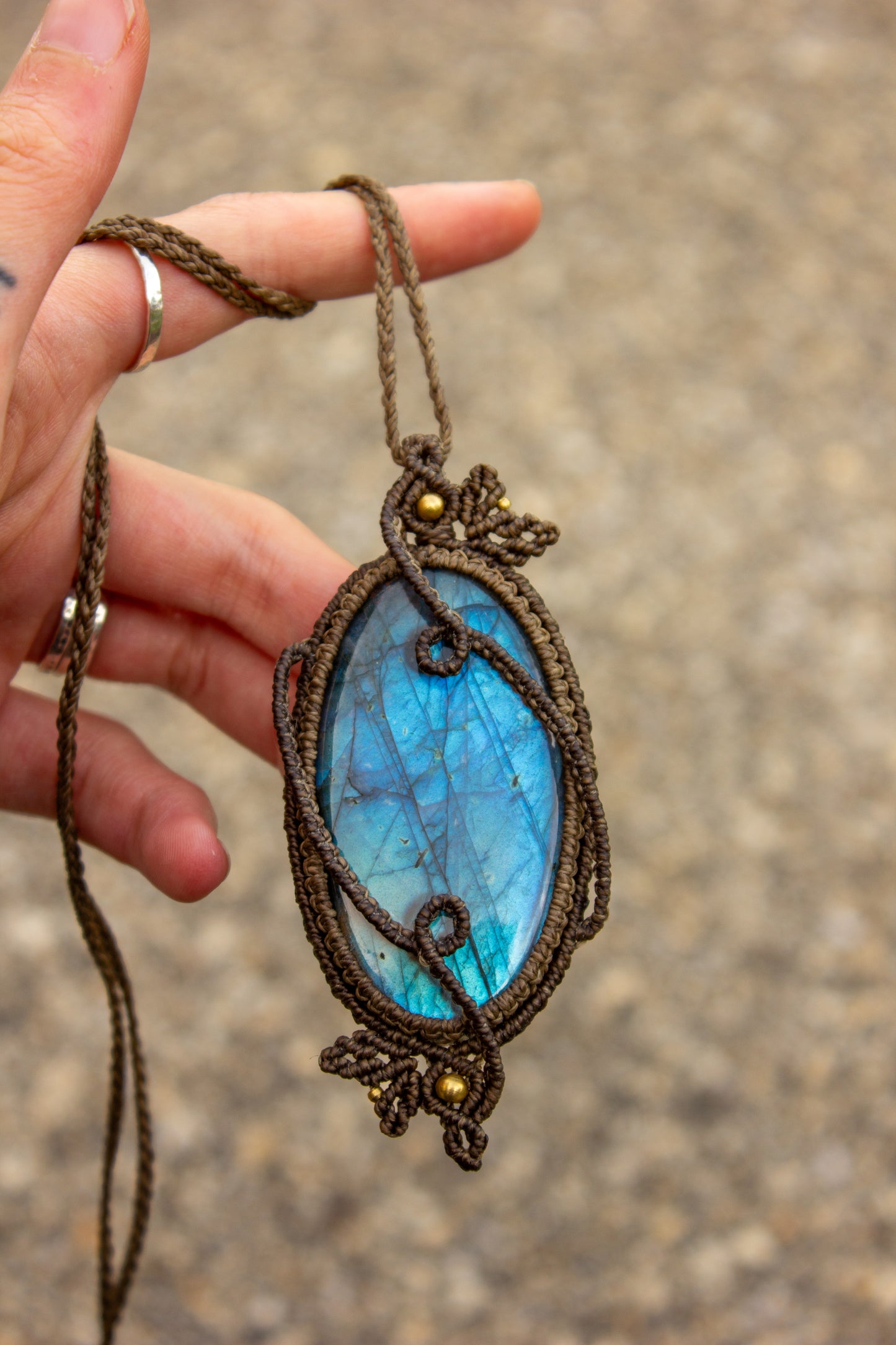 Labradorite • macrame necklace
