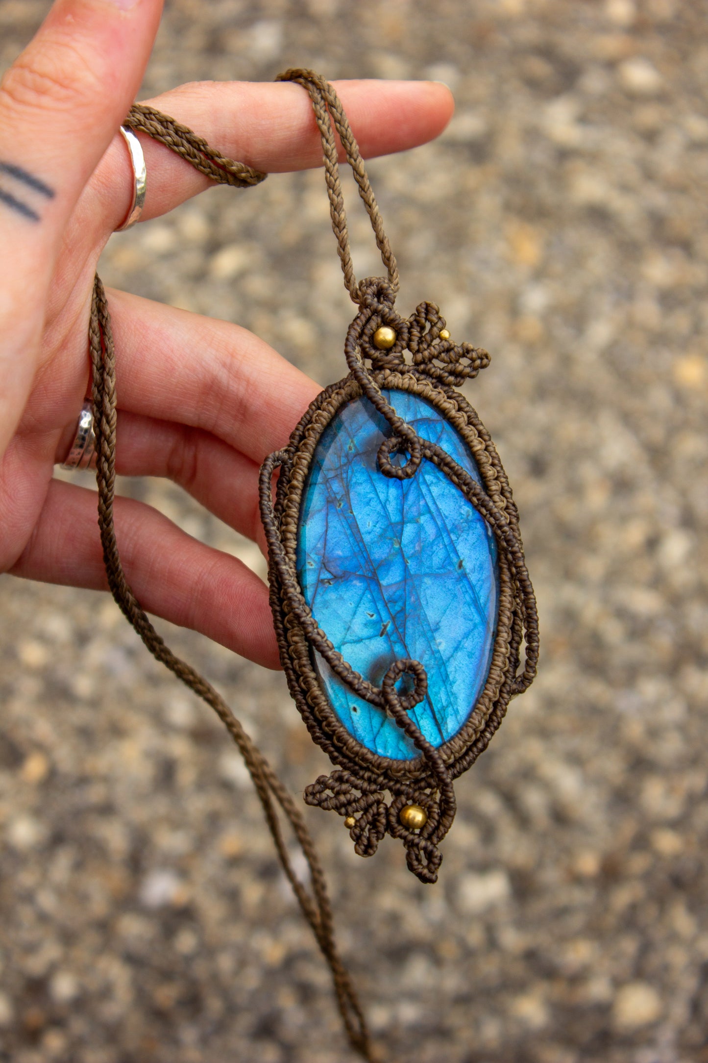 Labradorite • macrame necklace