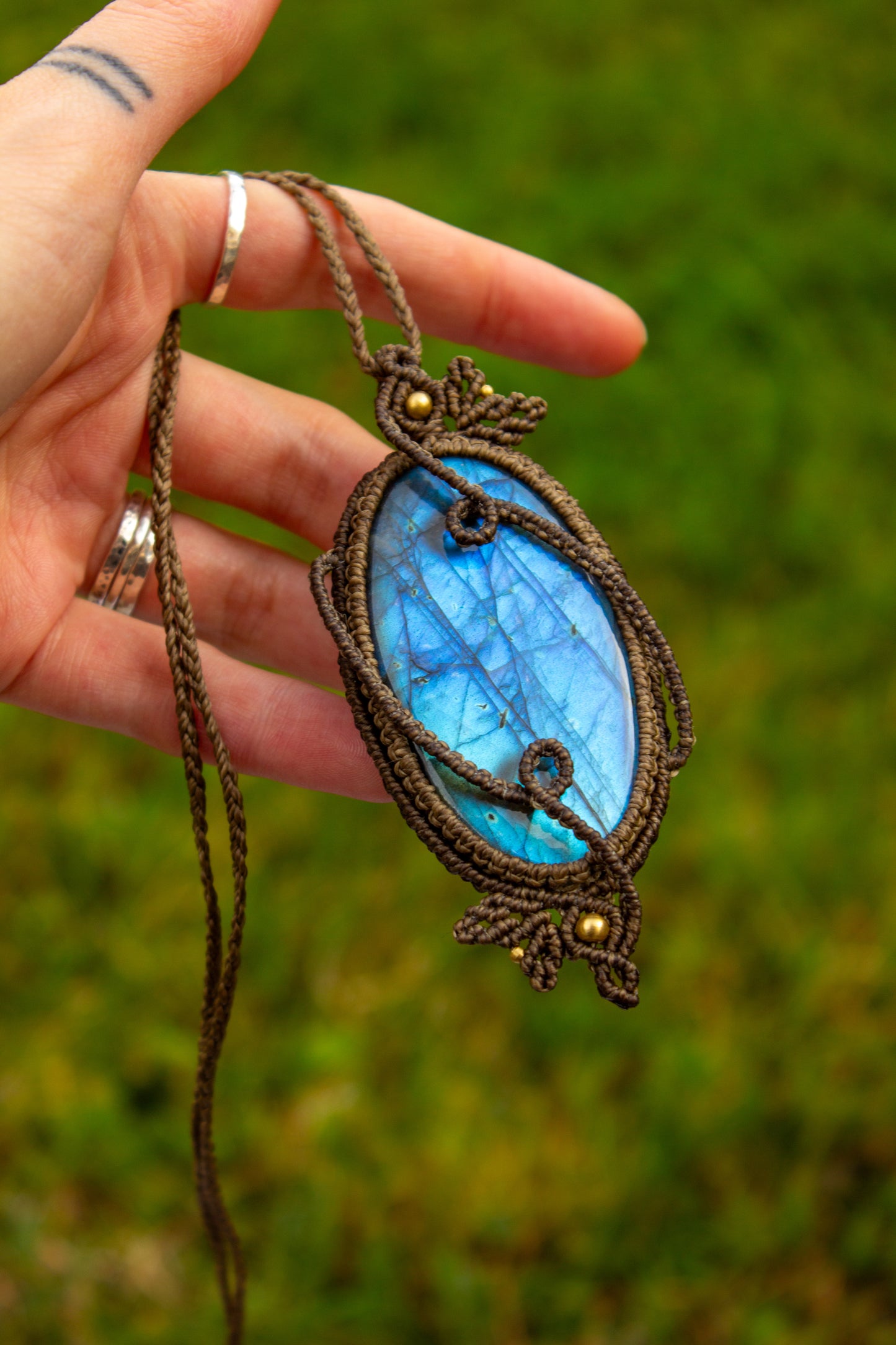 Labradorite • macrame necklace