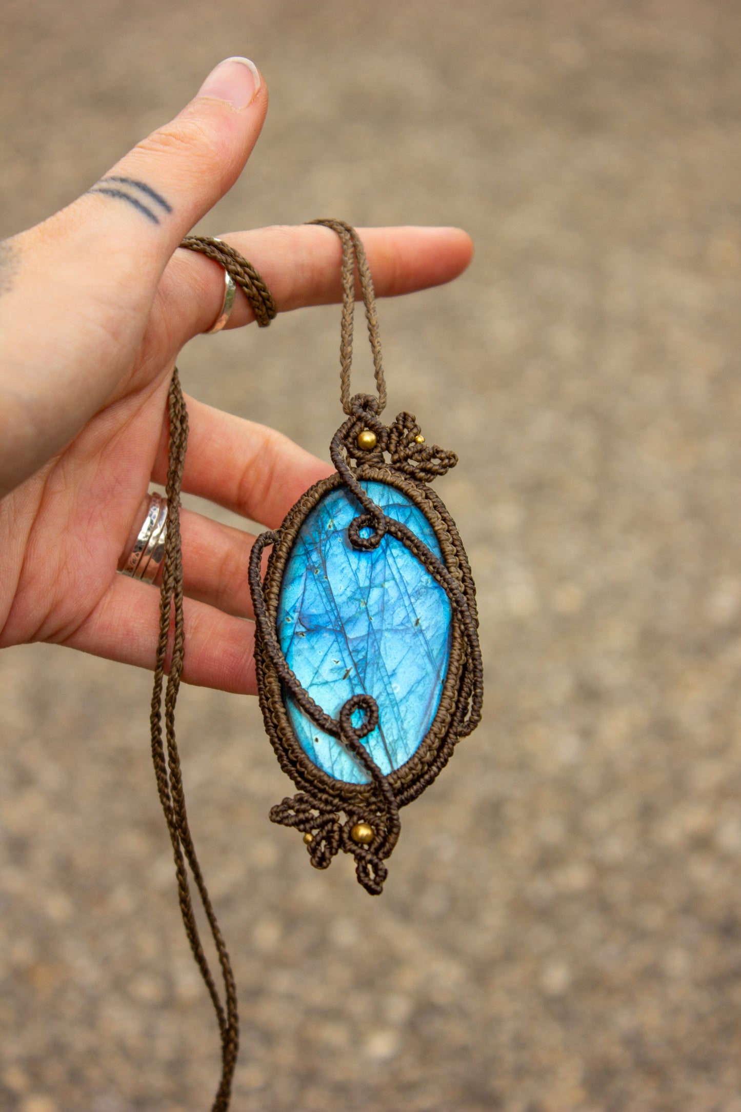 Labradorite • macrame necklace