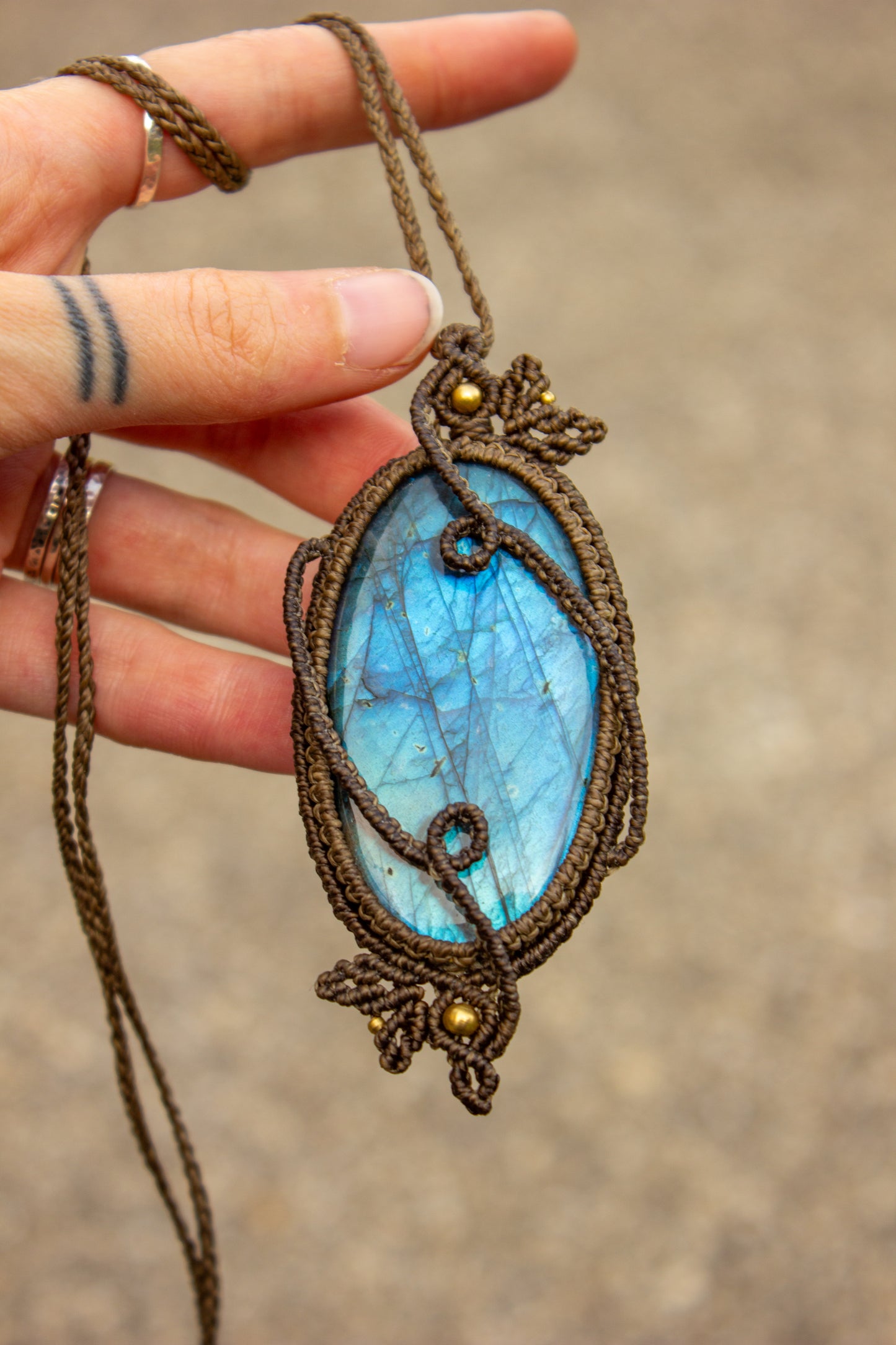 Labradorite • macrame necklace