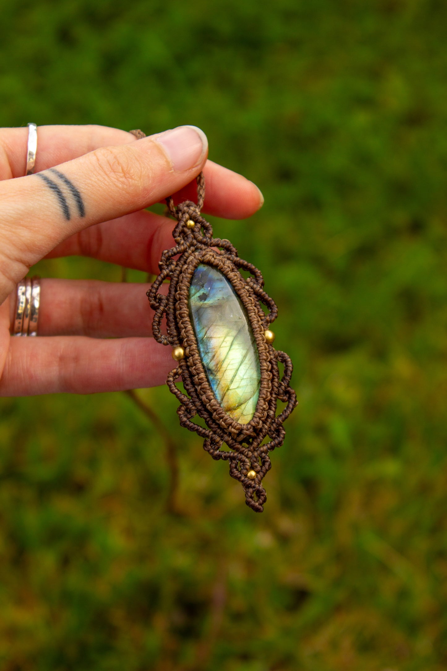 Labradorite • macrame necklace