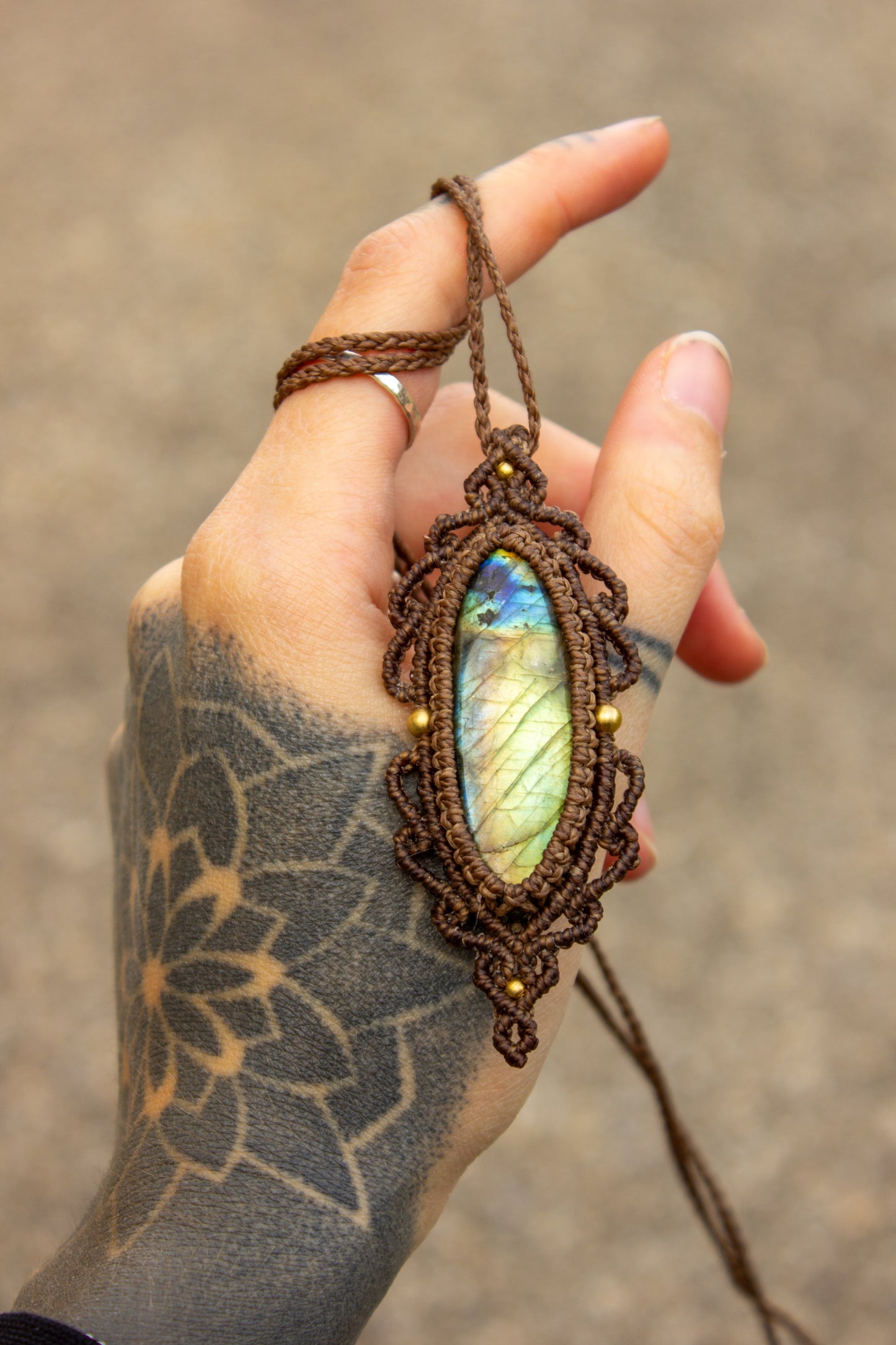 Labradorite • macrame necklace