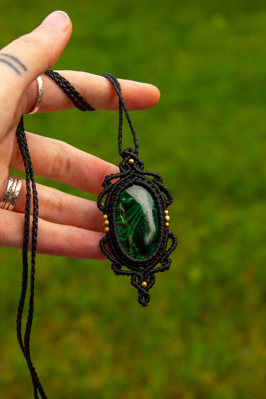 Malachite • macrame necklace