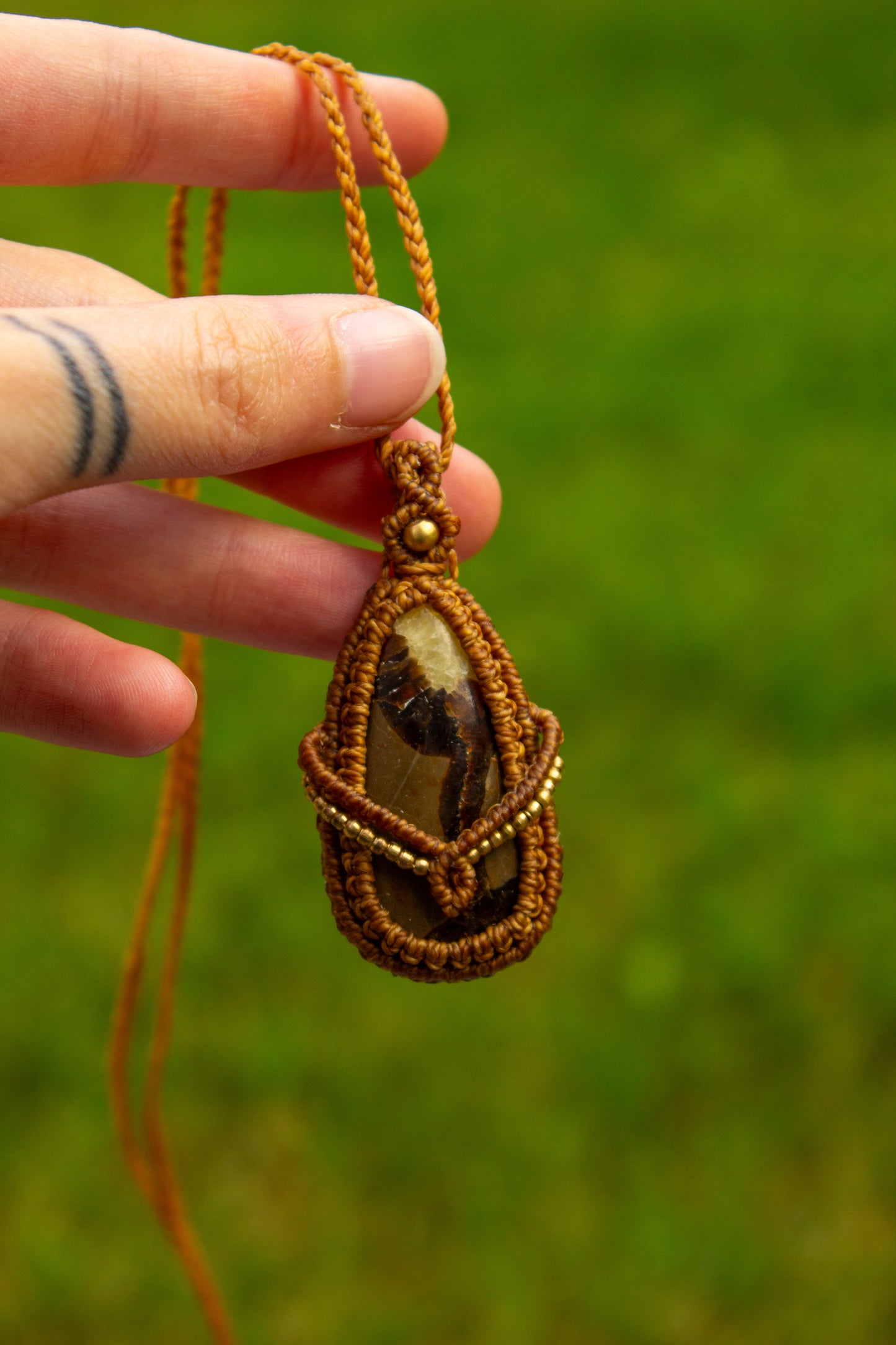 Septarian • macrame necklace