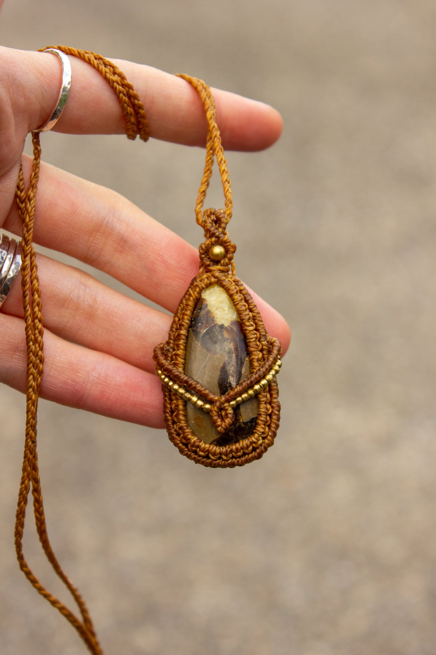 Septarian • macrame necklace