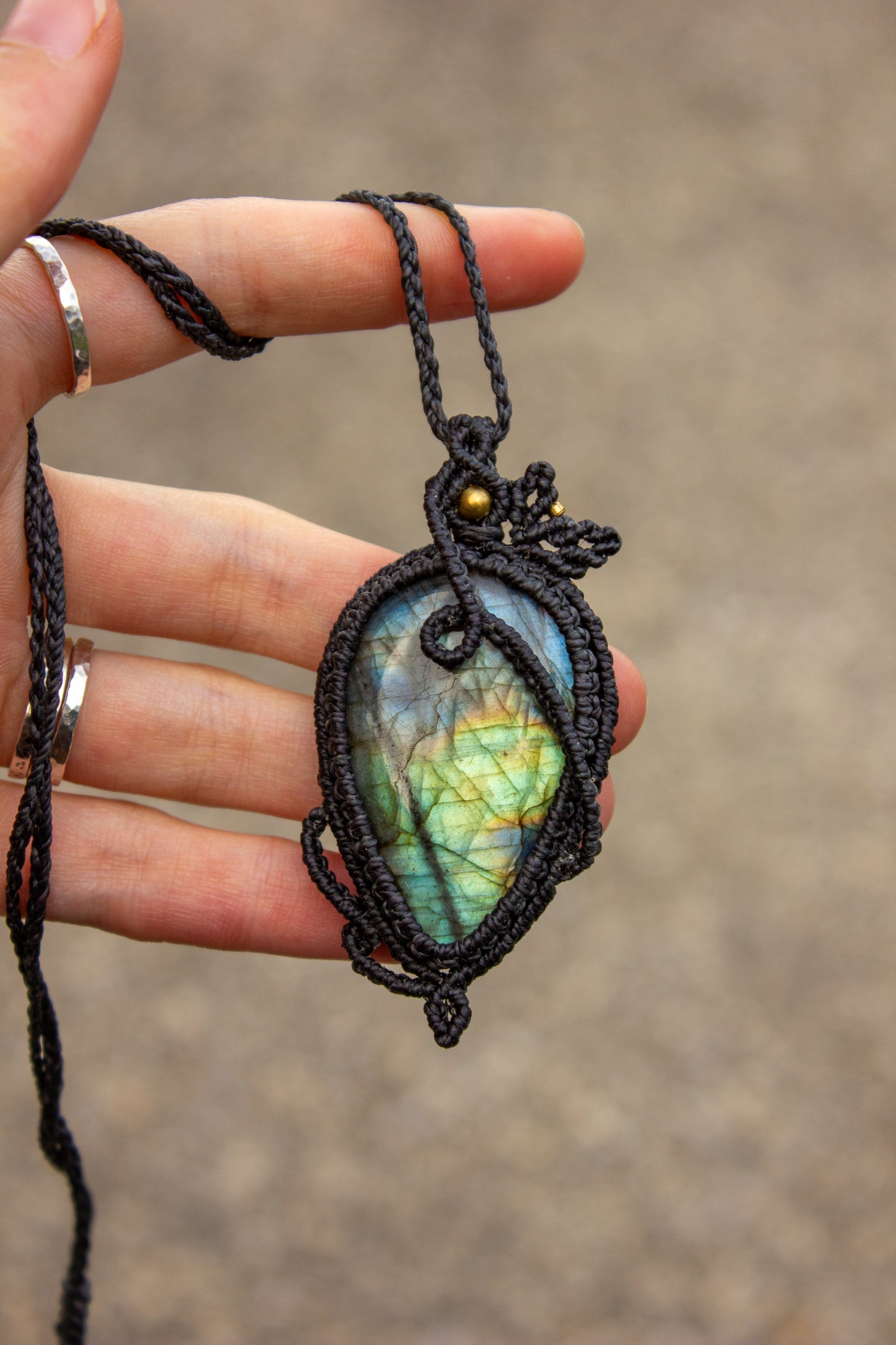 Labradorite • macrame necklace