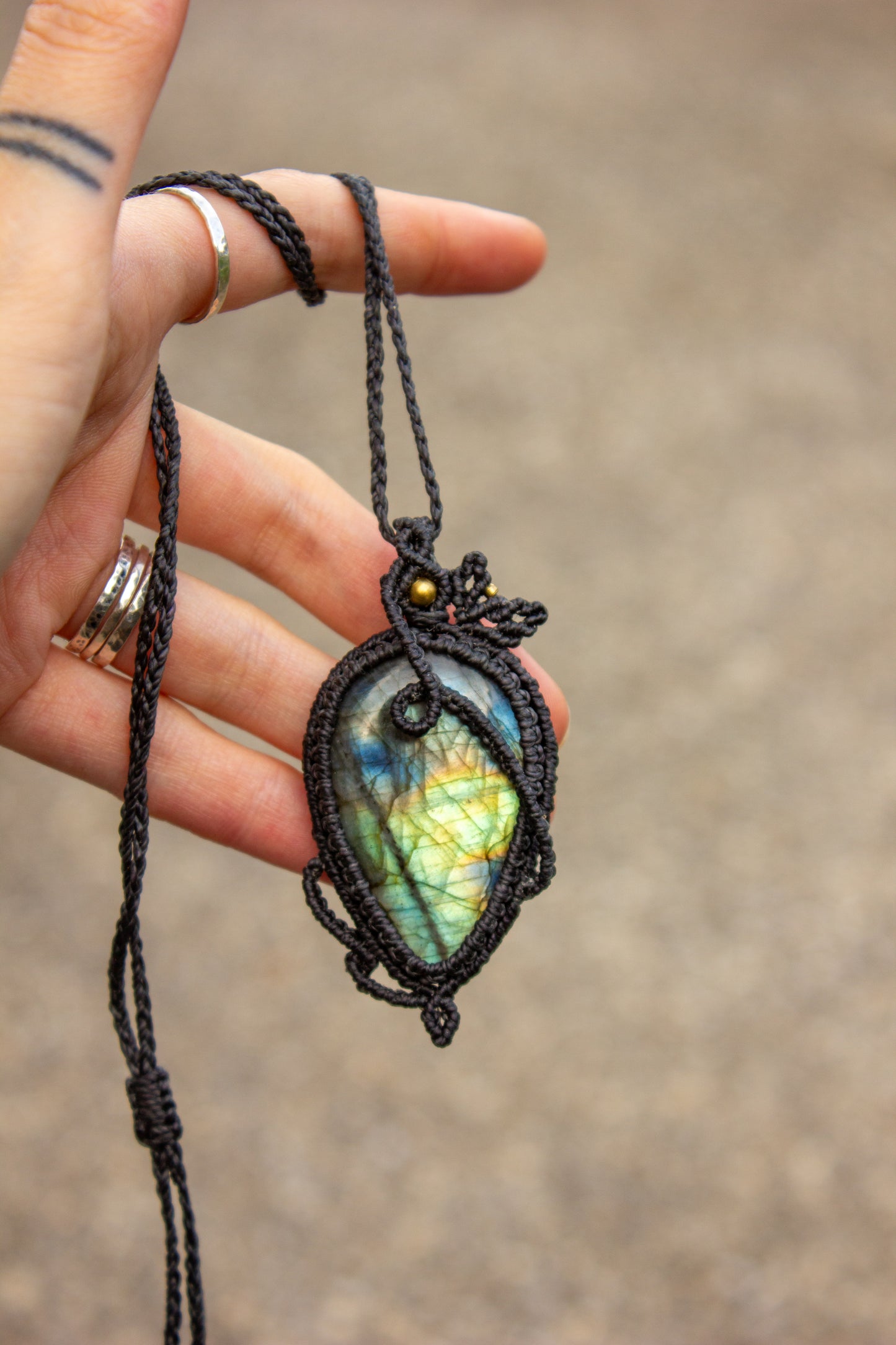 Labradorite • macrame necklace
