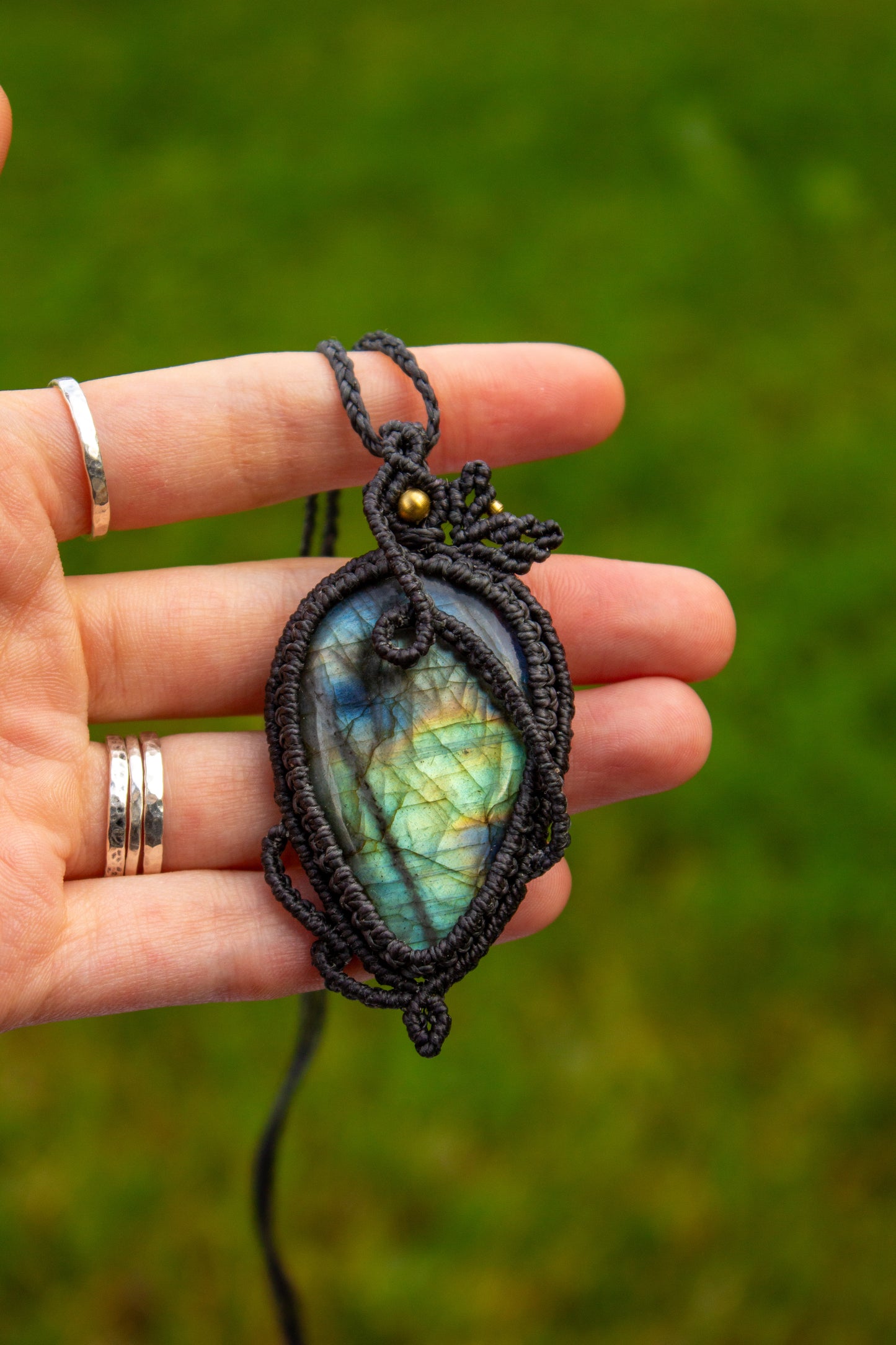 Labradorite • macrame necklace