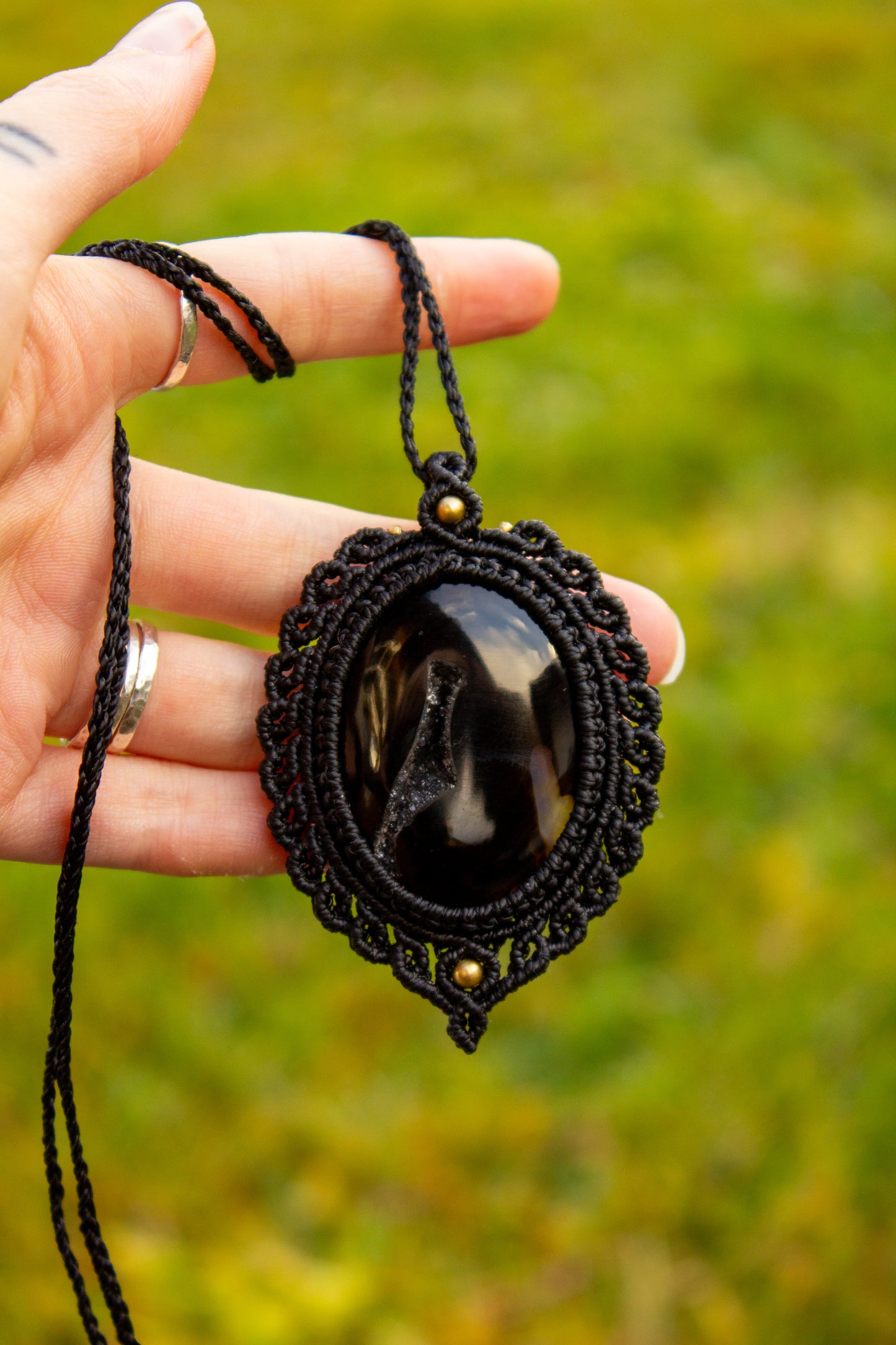 Druzy Onyx • macrame necklace