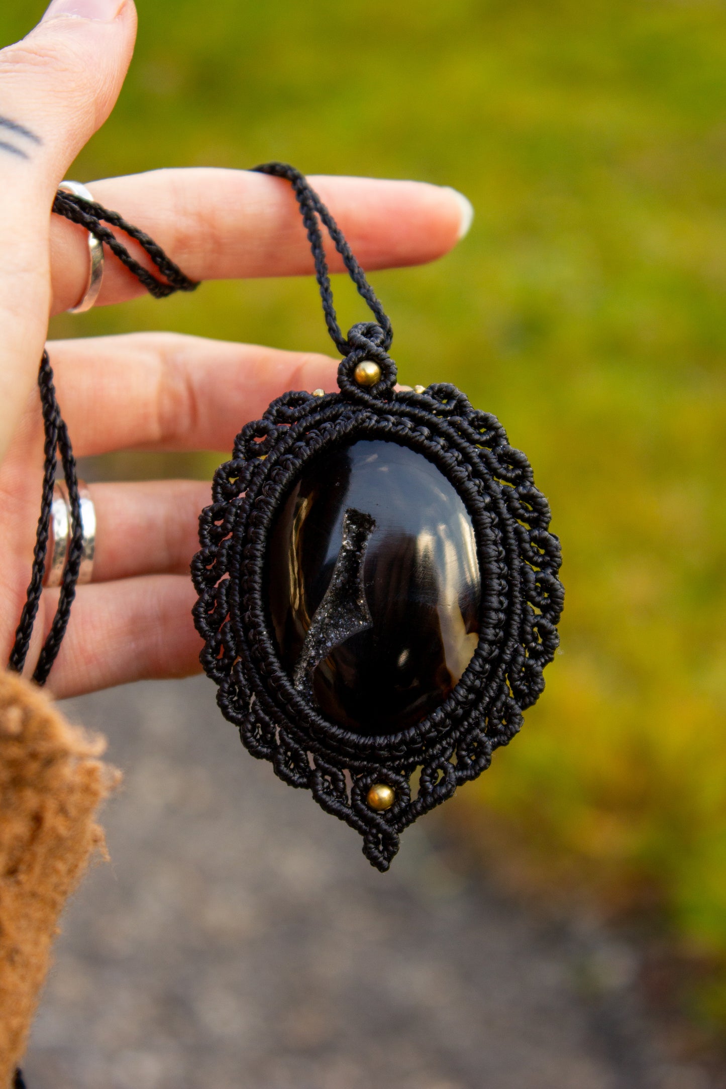 Druzy Onyx • macrame necklace